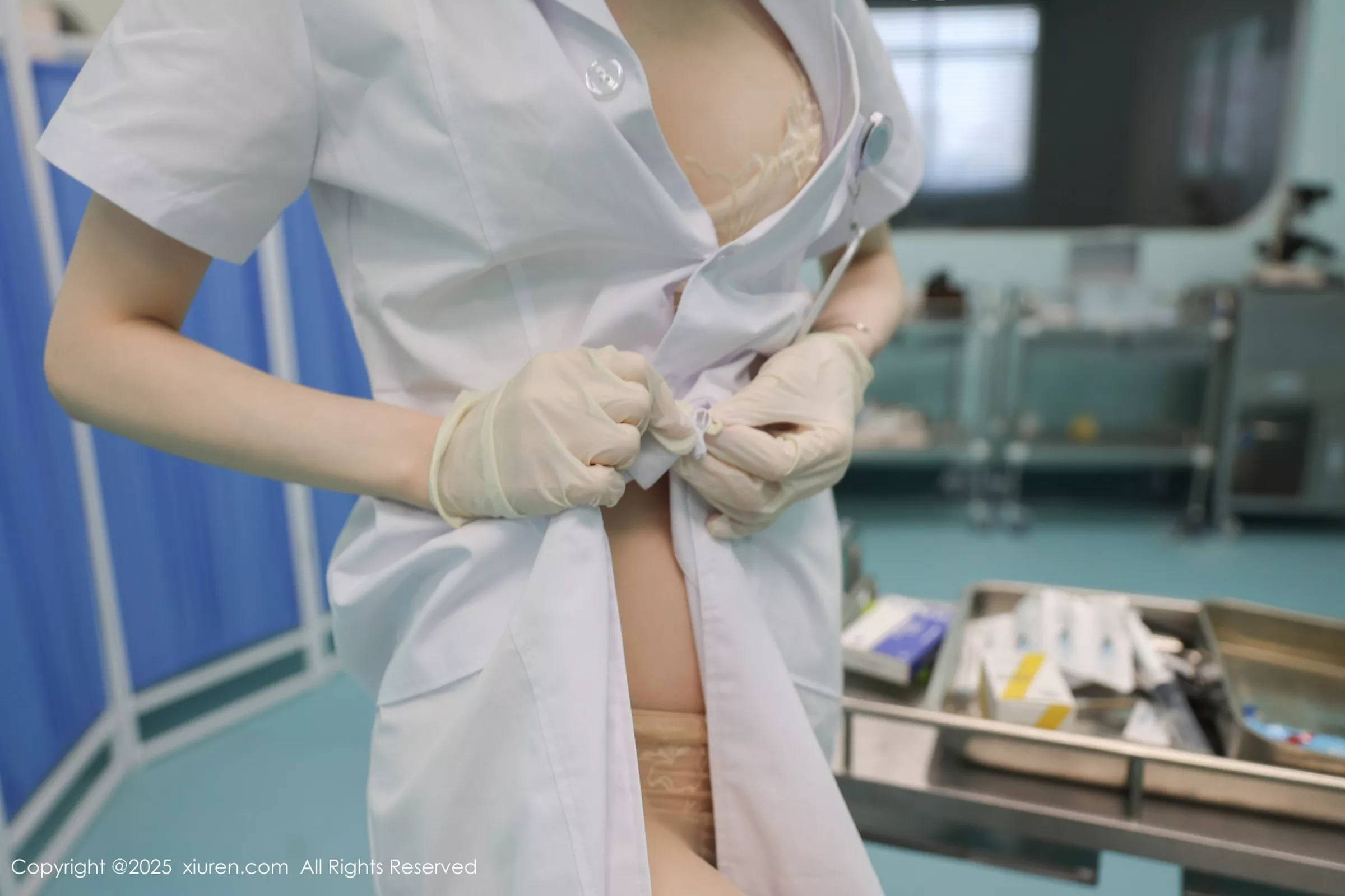 秀人集.com_[XiuRen秀人网]No.10190_新人模特布丁wow白色护士制服配超薄肉丝秀修长美腿性感写真80P