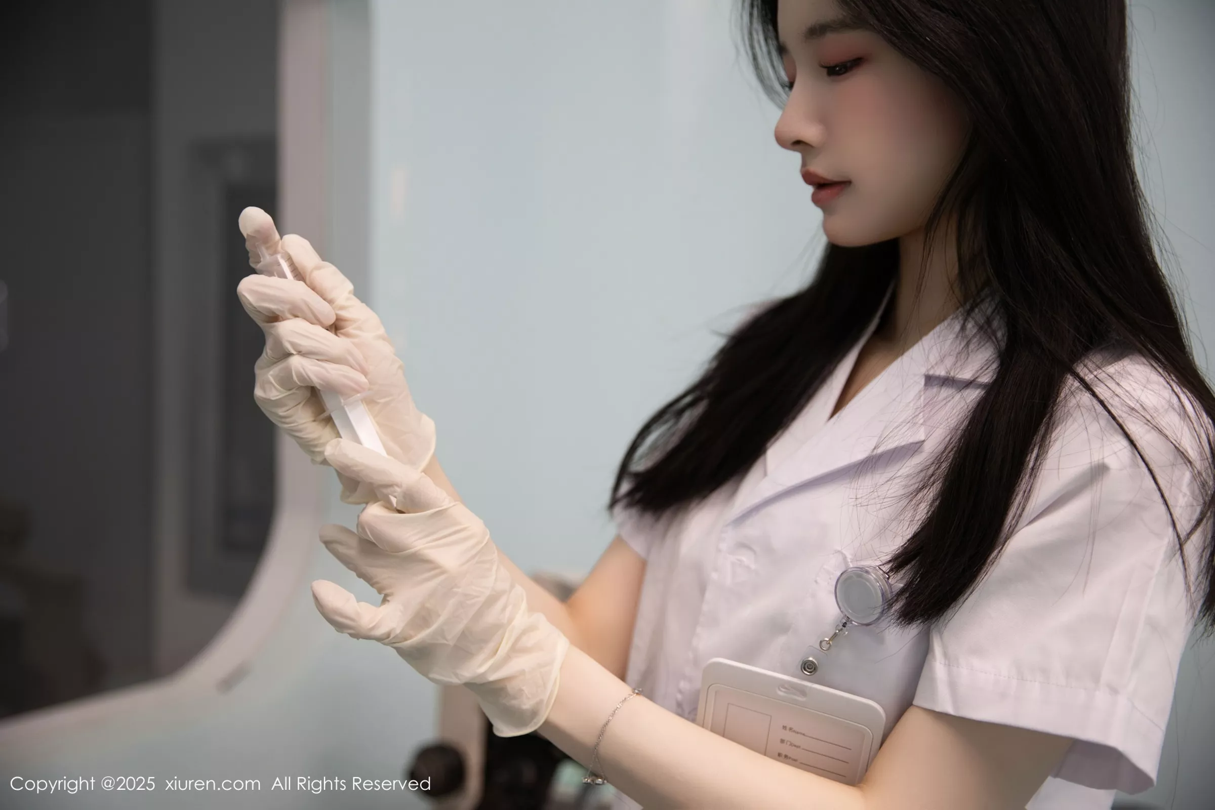 秀人集.com_[XiuRen秀人网]No.10190_新人模特布丁wow白色护士制服配超薄肉丝秀修长美腿性感写真80P