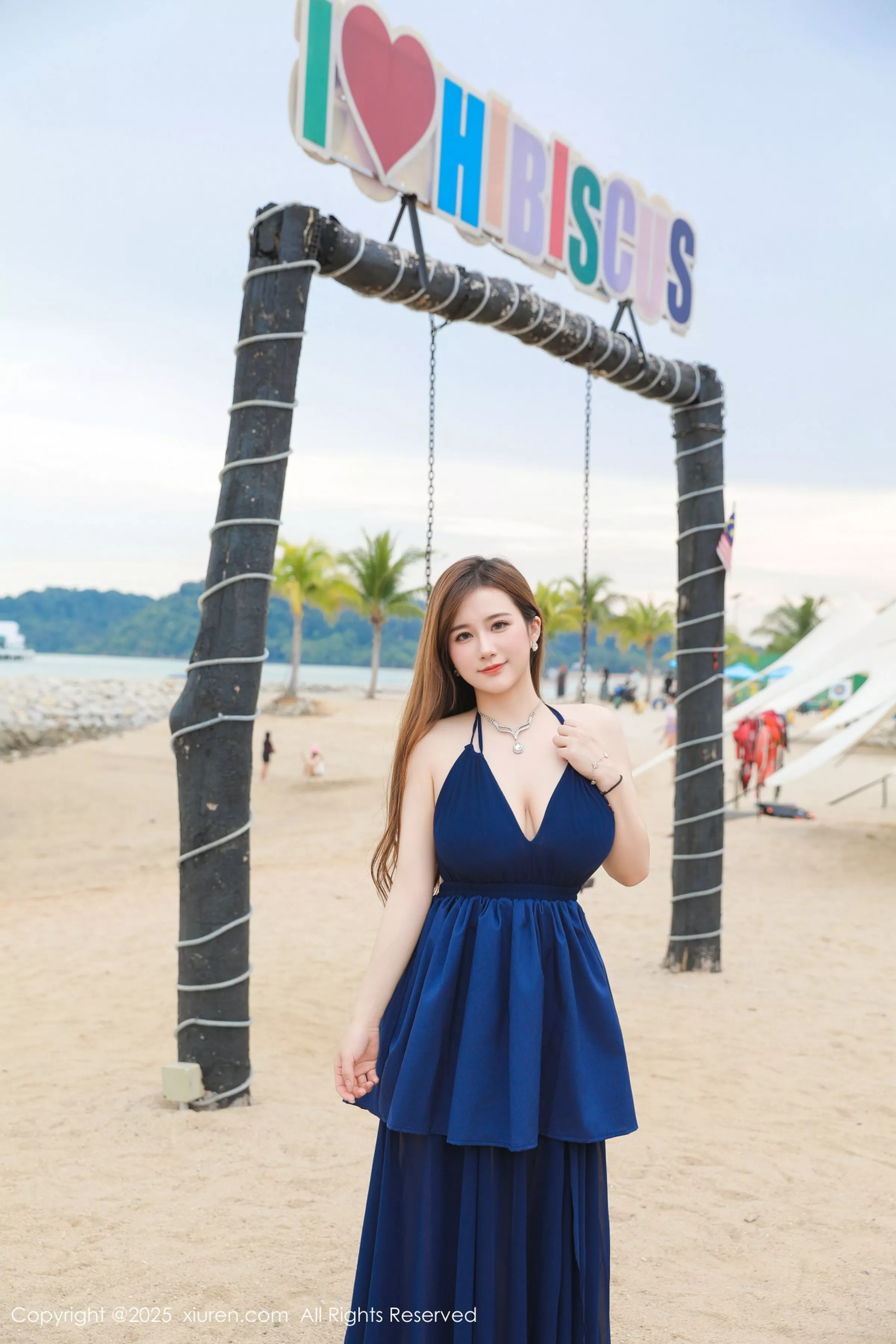 秀人集.com_[XiuRen秀人网]No.10195_模特小肉肉咪性感蓝色连衣裙露白色情趣内衣秀凹凸身材诱惑写真67P