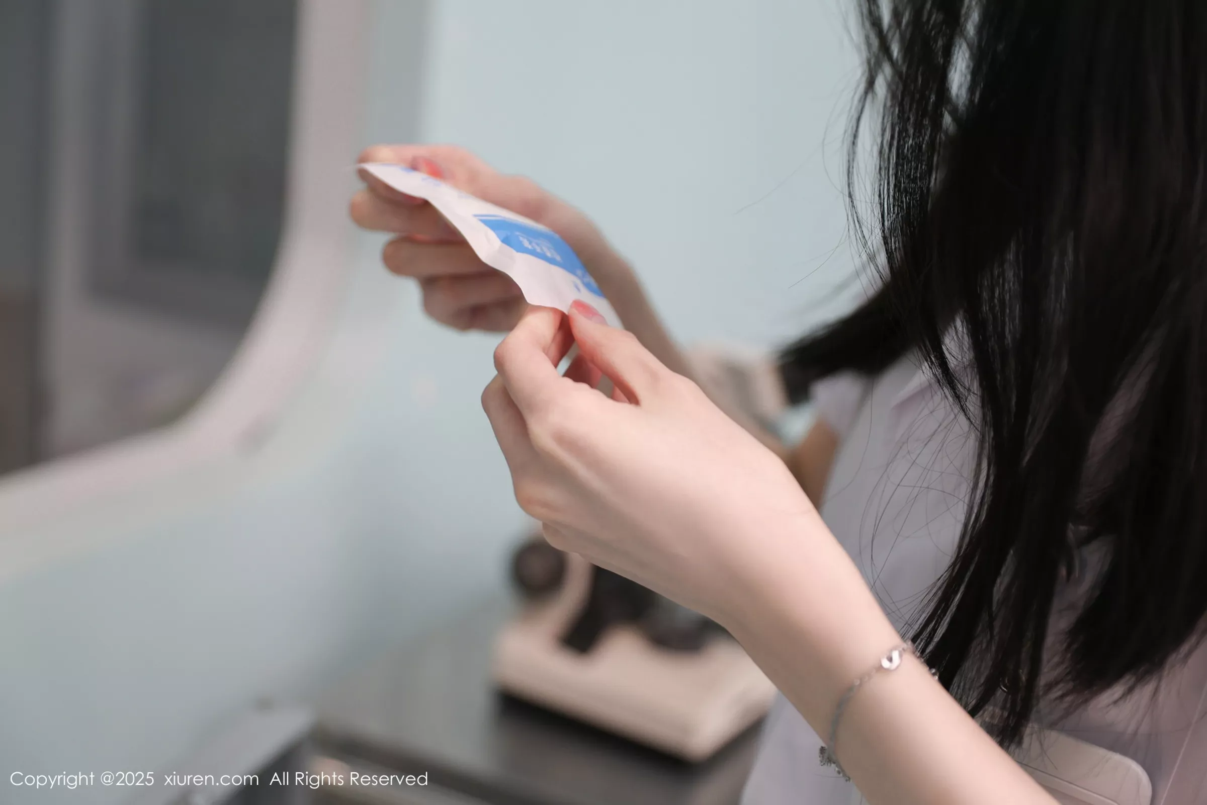 秀人集.com_[XiuRen秀人网]No.10190_新人模特布丁wow白色护士制服配超薄肉丝秀修长美腿性感写真80P