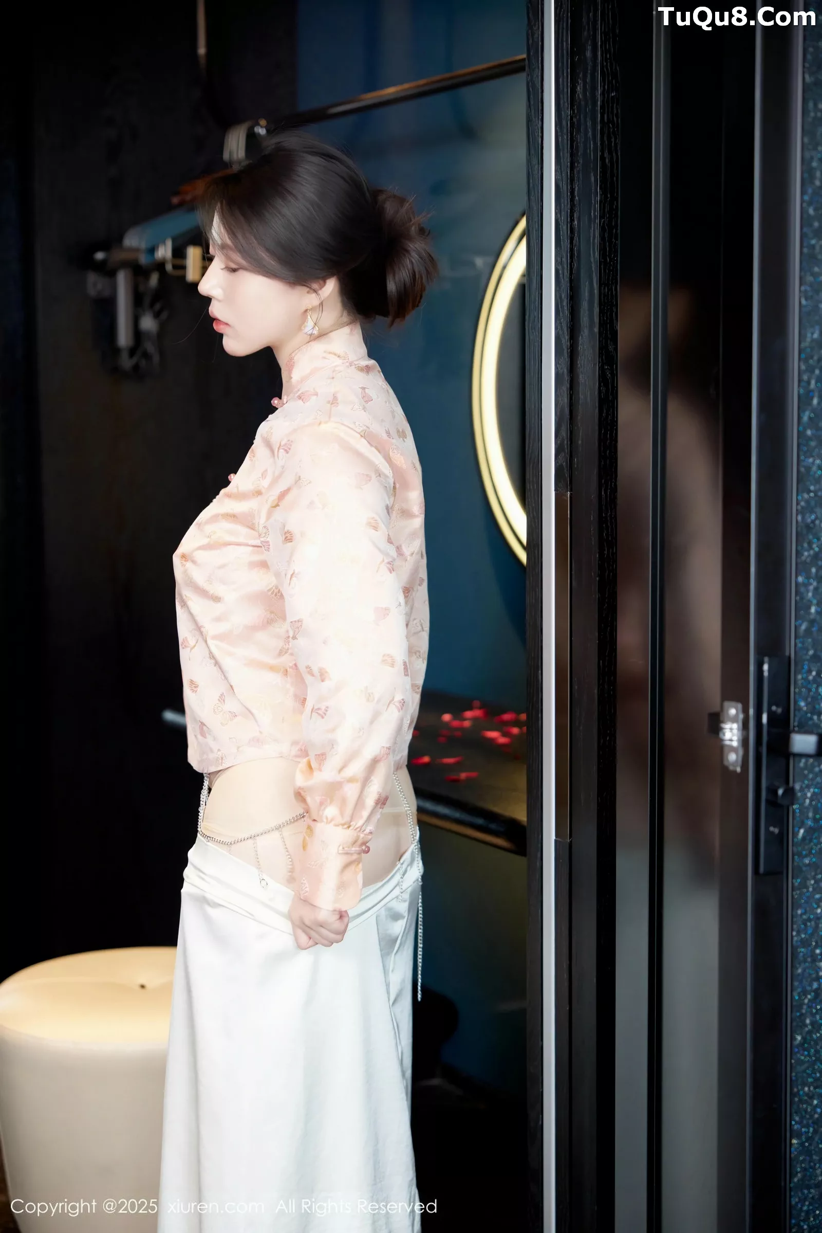 秀人集.com_[XiuRen秀人网]No.10341_模特白茹雪abby性感旗袍服饰露宝石情趣内衣秀火辣身材诱惑写真72P