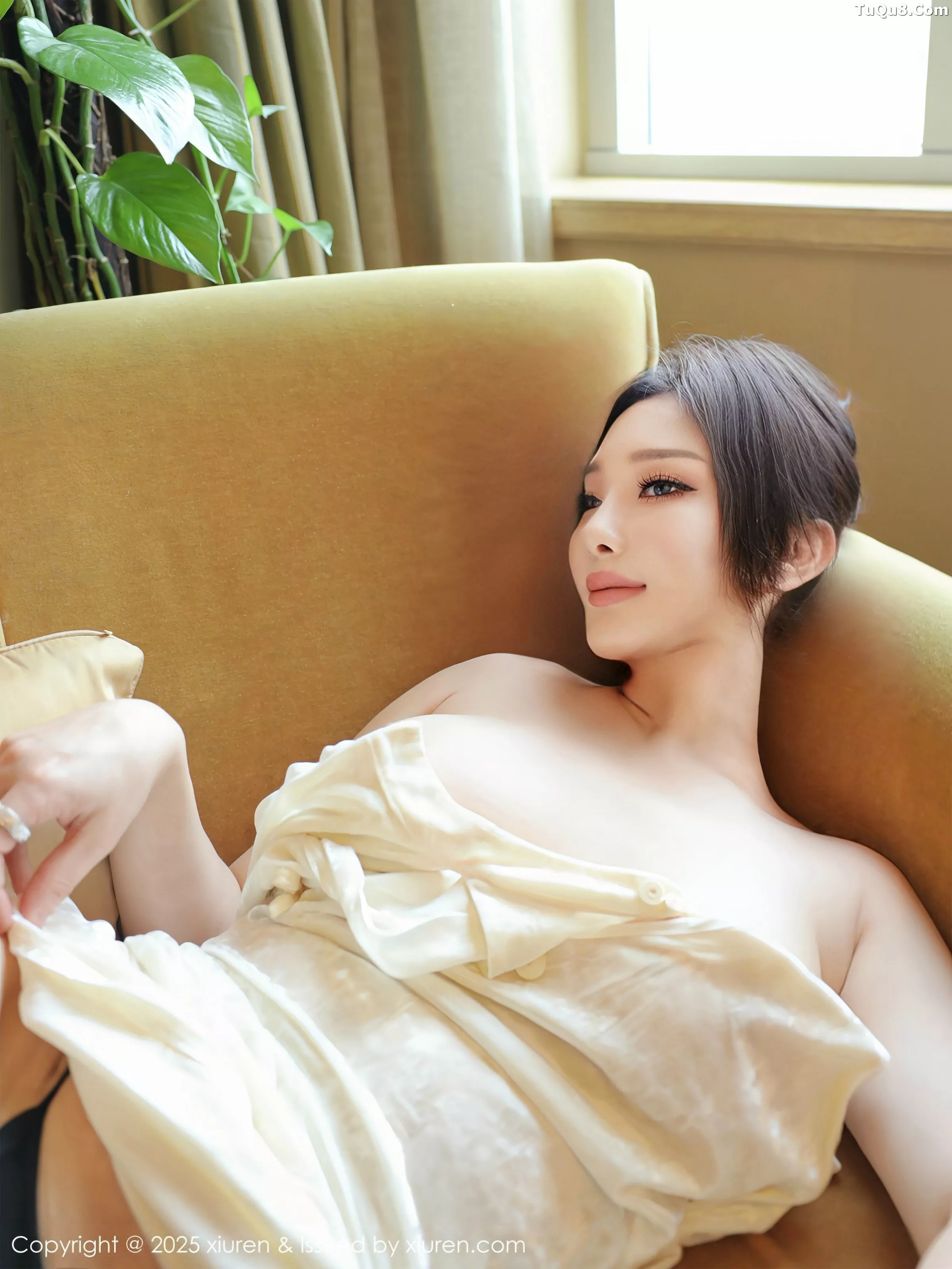 秀人集.com_[XiuRen秀人网]No.10355_模特苏一诺浅色旗袍露黑色蕾丝内衣配超薄肉丝秀美腿诱惑写真77P