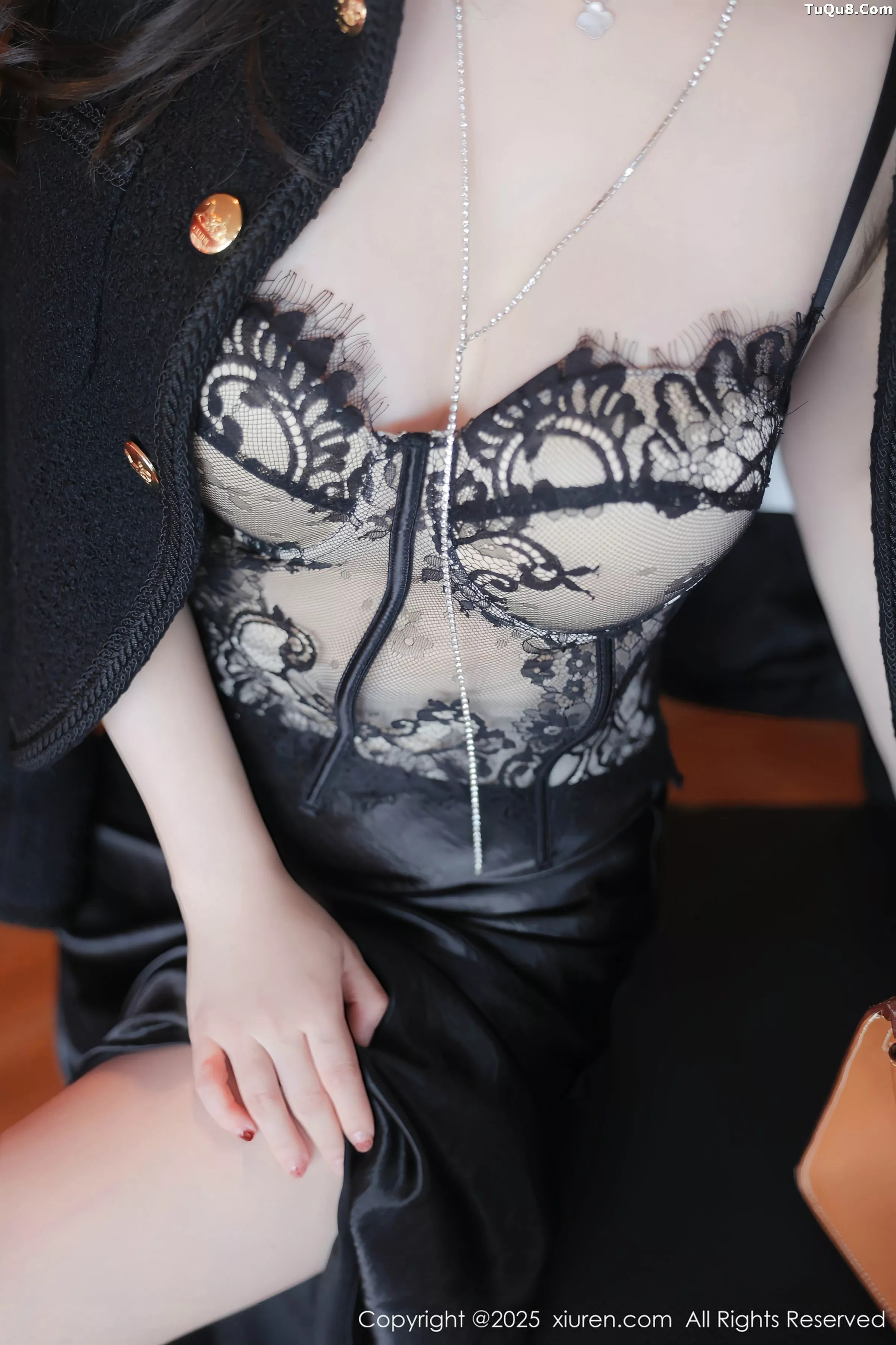 秀人集.com_[XiuRen秀人网]No.10357_模特白茹雪abby性感黑色蕾丝轻透情趣服饰秀丰腴身材诱惑写真79P