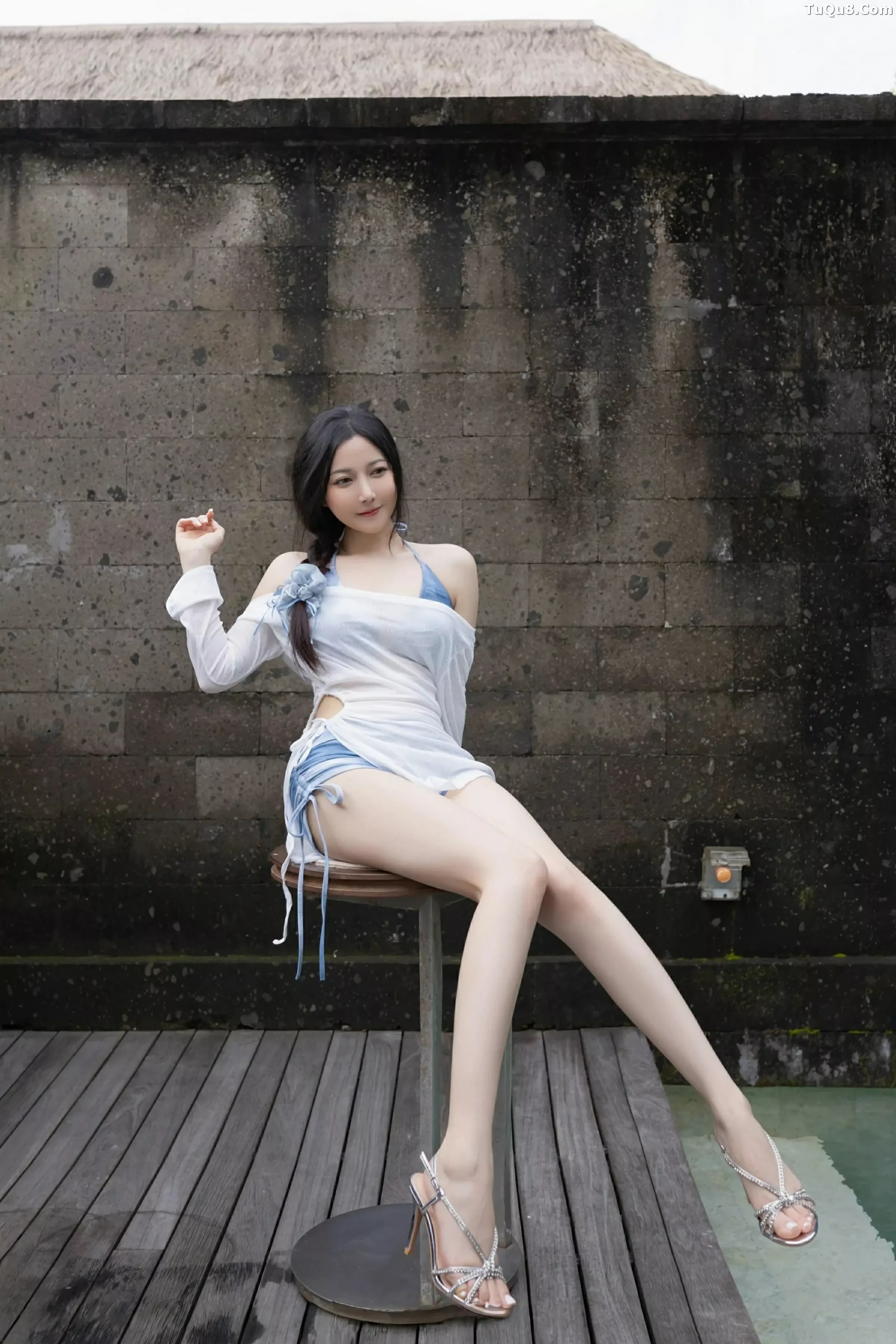 秀人集.com_[XiuRen秀人网]No.10377_模特鱼子酱Fish白色轻透服饰露蓝色比基尼秀曼妙身姿诱惑写真80P