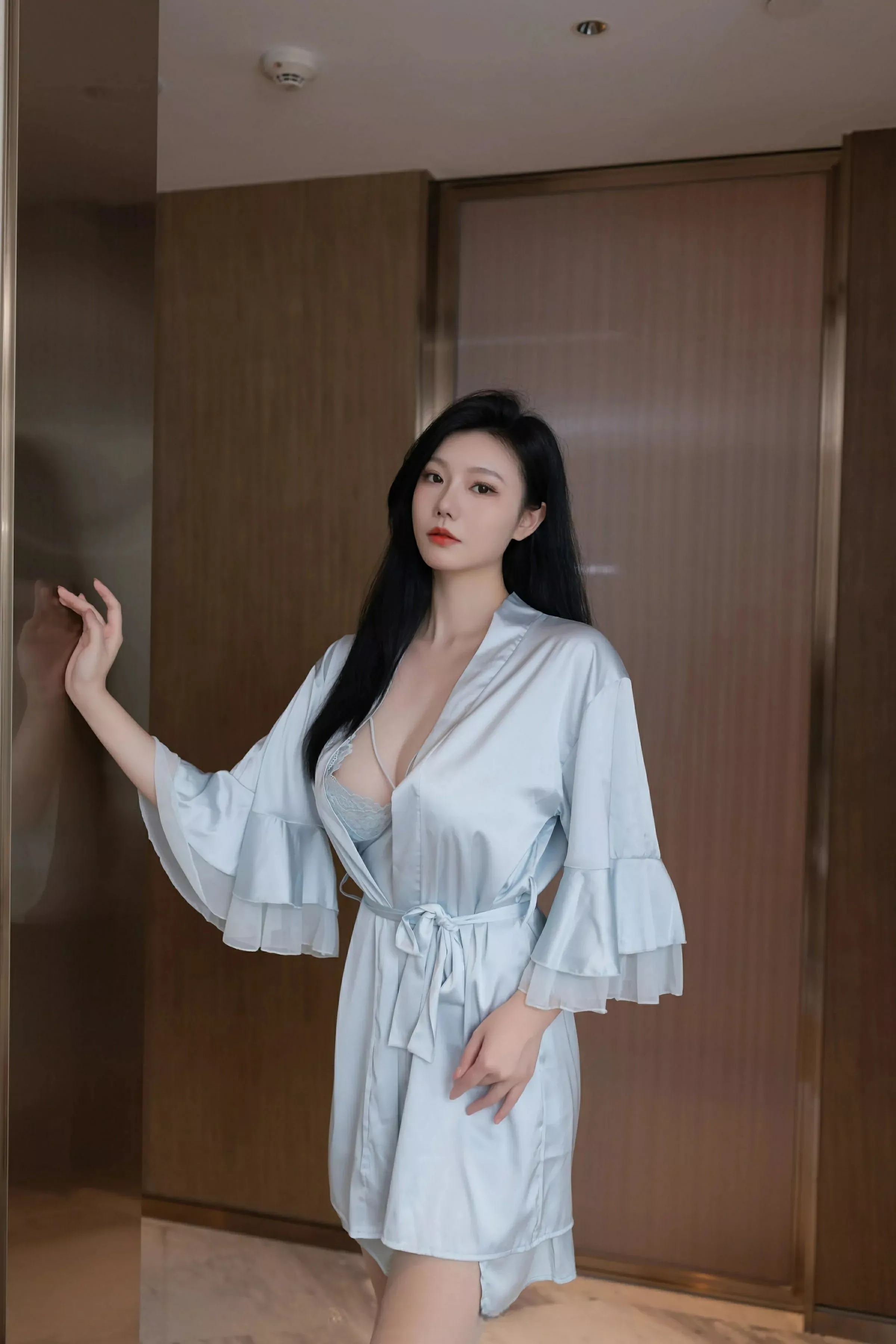 秀人集.com_[XiuRen秀人网]No.10390_模特安然anran性感蓝色吊带睡裙配肉色丝袜秀曼妙身姿诱惑写真80P