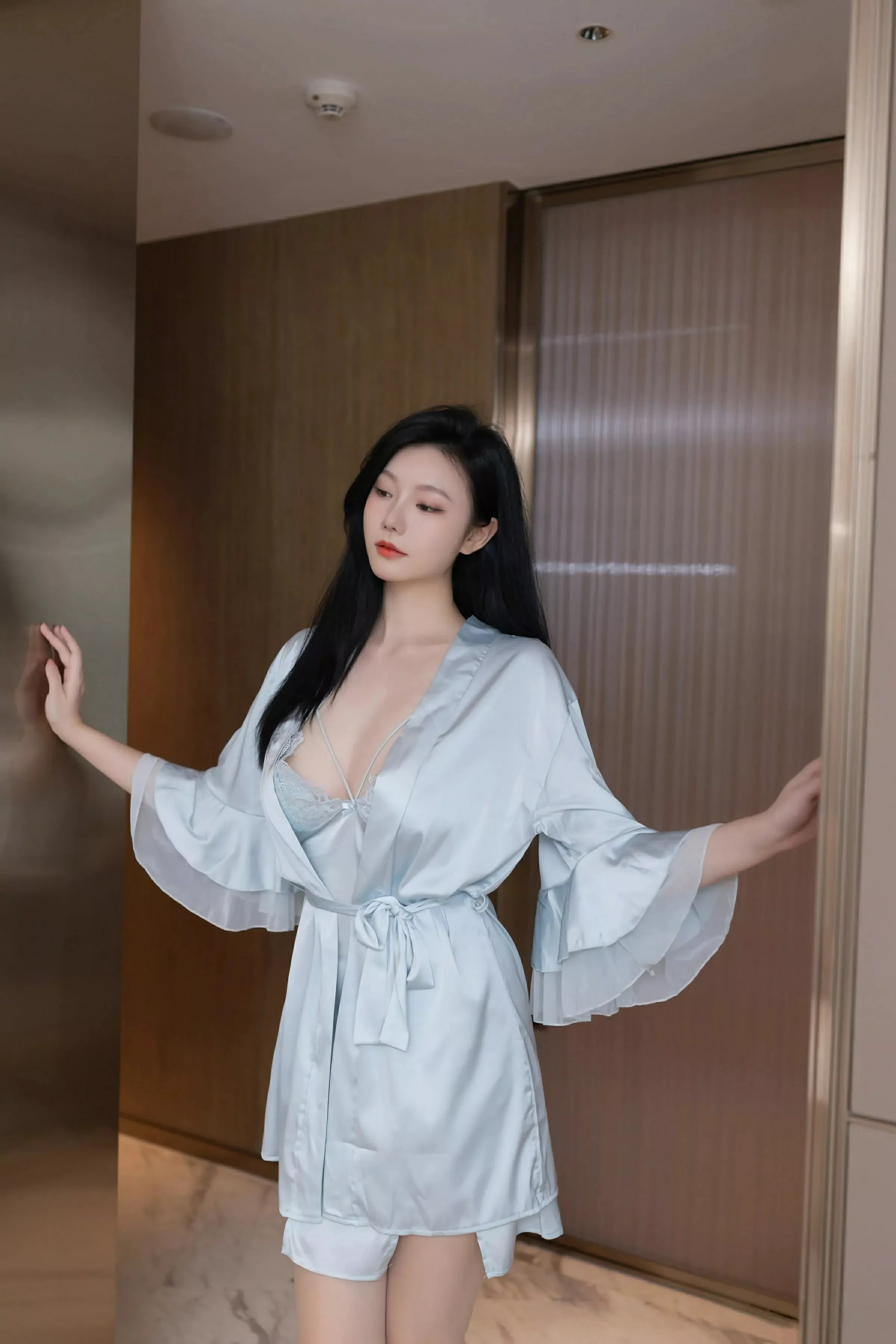 秀人集.com_[XiuRen秀人网]No.10390_模特安然anran性感蓝色吊带睡裙配肉色丝袜秀曼妙身姿诱惑写真80P