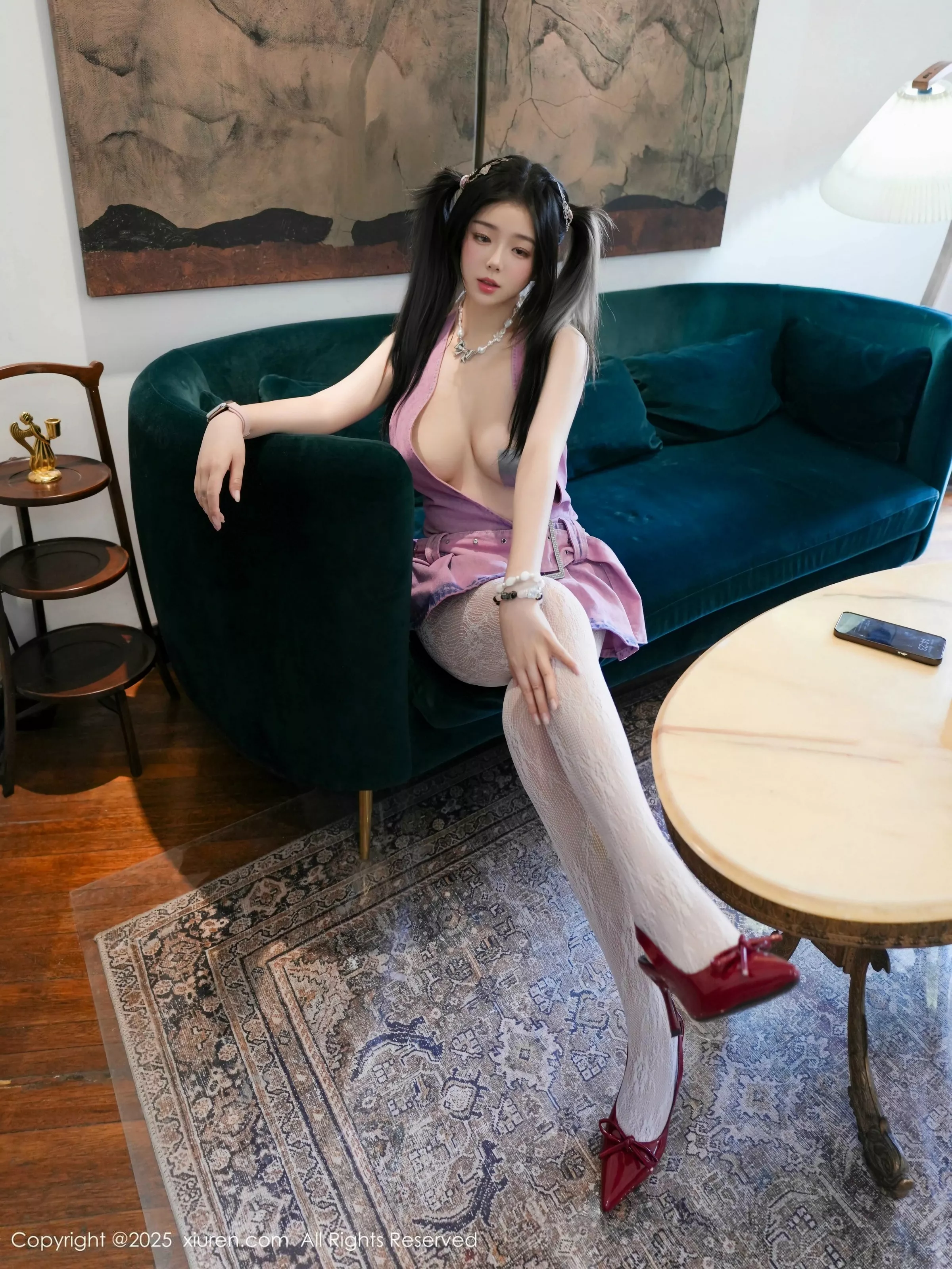 秀人集.com_[XiuRen秀人网]No.10297_模特诺诺Hsu性感紫色情趣服饰配白色丝袜秀丰腴身材诱惑写真60P