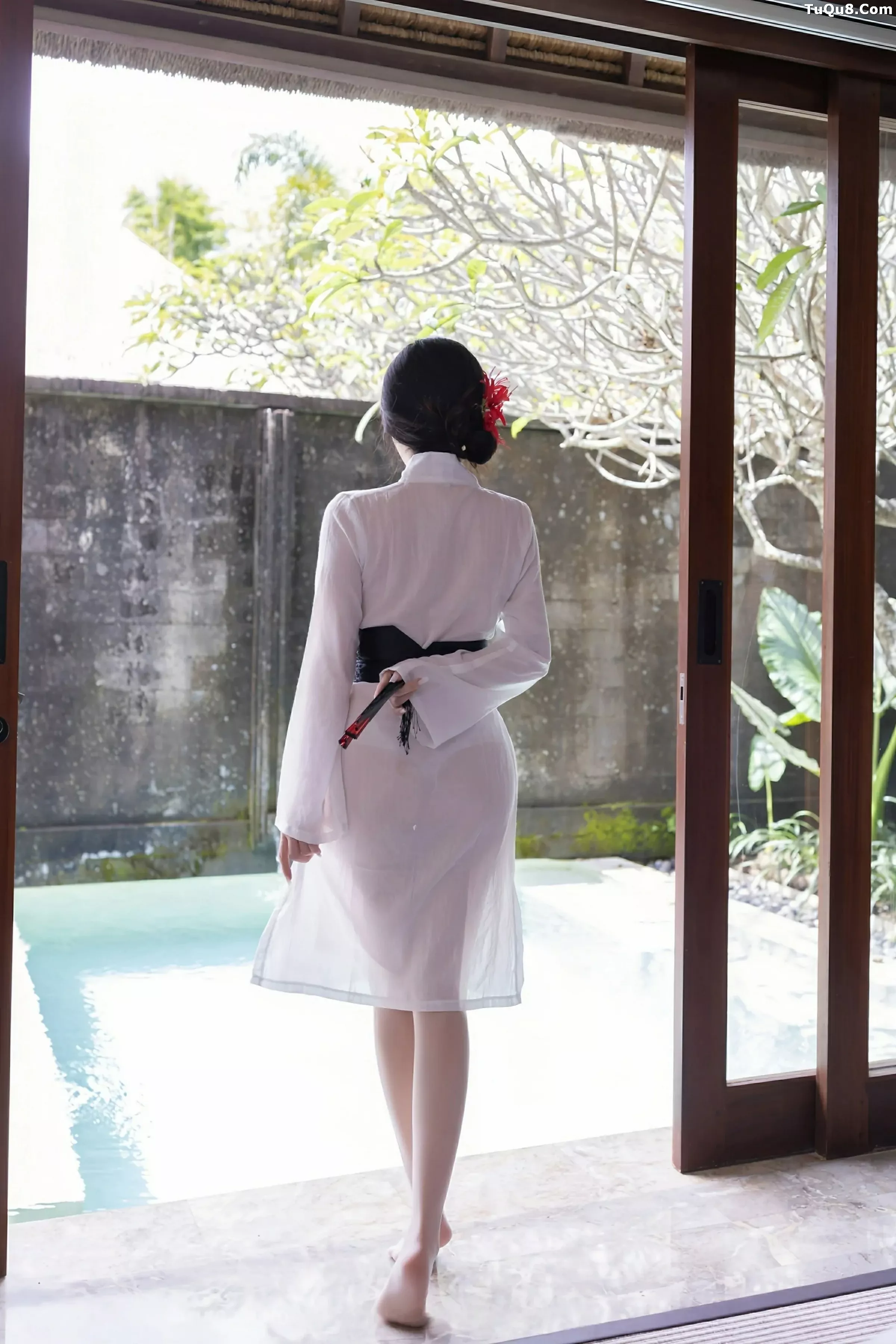 秀人集.com_[XiuRen秀人网]No.10514_模特鱼子酱Fish性感白色薄透服饰配白色丝袜秀曼妙身材诱惑写真80P