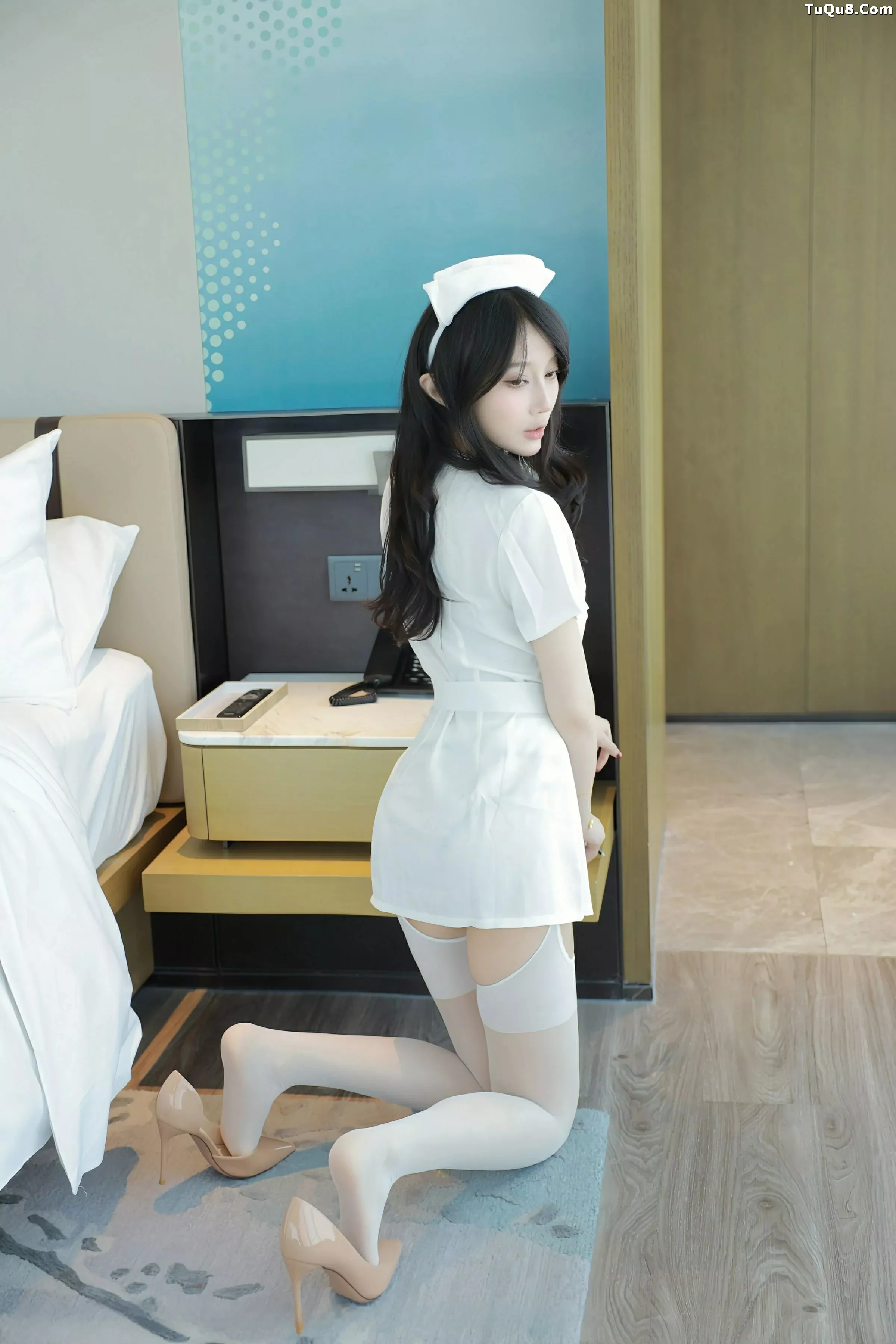 秀人集.com_[XiuRen秀人网]No.10507_模特玥儿玥er性感白色护士制服配白丝吊袜秀曼妙身姿诱惑写真72P