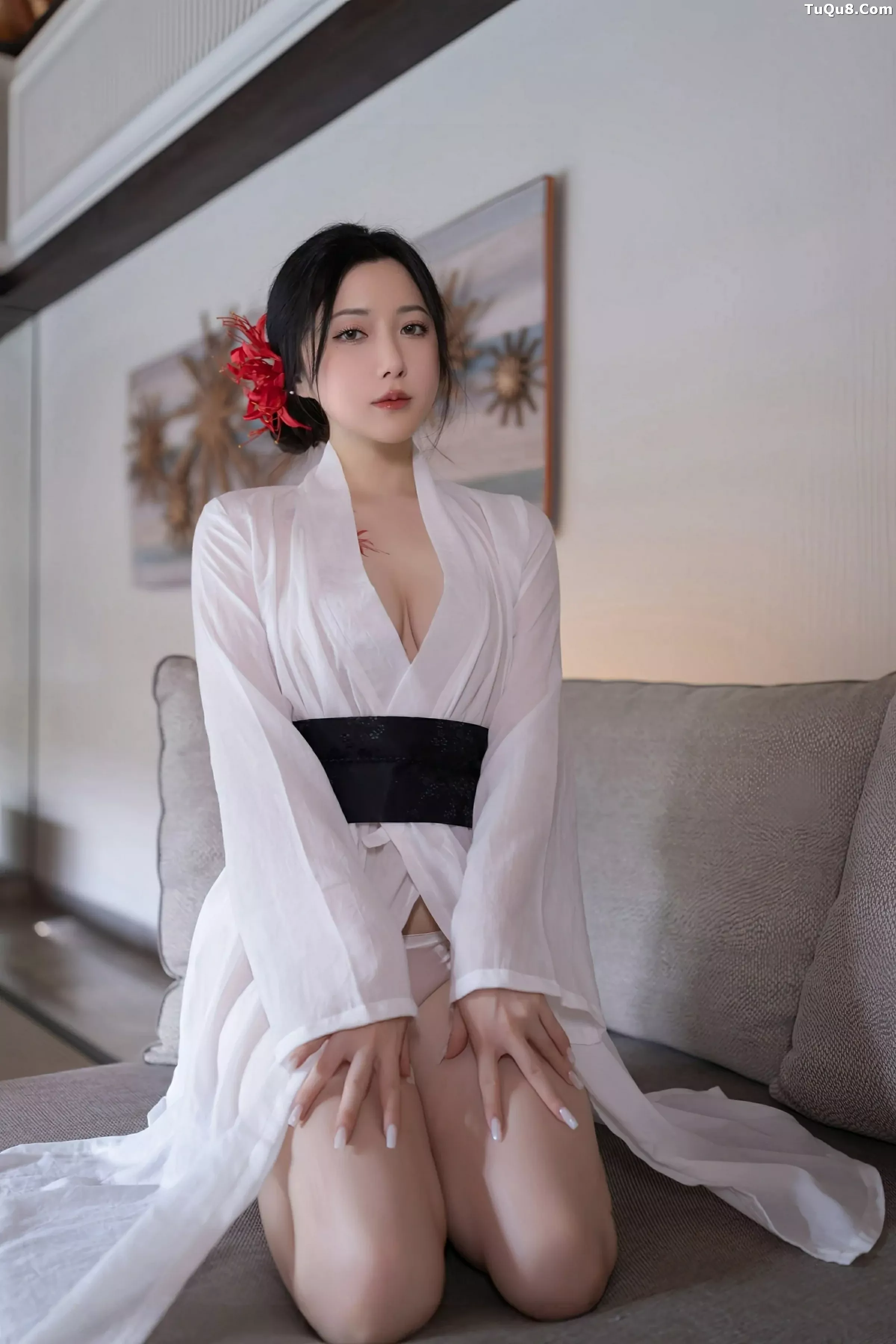 秀人集.com_[XiuRen秀人网]No.10514_模特鱼子酱Fish性感白色薄透服饰配白色丝袜秀曼妙身材诱惑写真80P