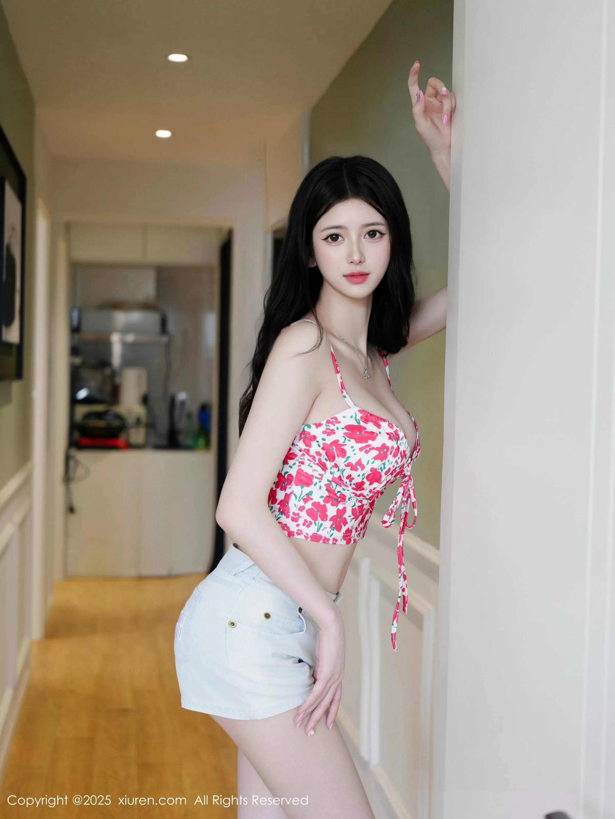 秀人集.com_[XiuRen秀人网]No.10442_模特白小蝶性感花色内衣配牛仔短裤半脱秀完美曲线诱惑写真70P