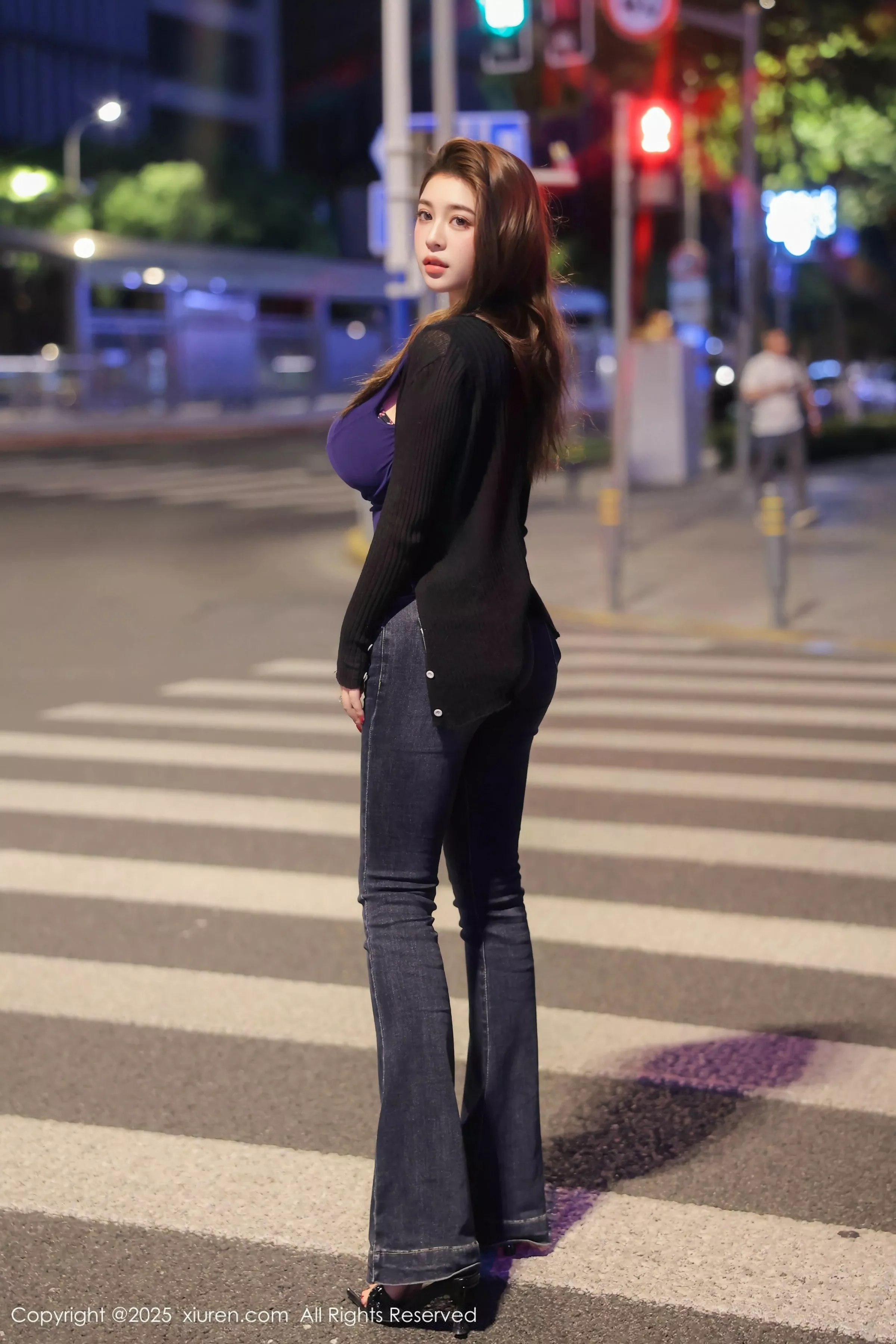 秀人集.com_[XiuRen秀人网]No.10437_新人模特ＪＯＪＯ性感深色内衣配黑色牛仔裤秀丰腴身材诱惑写真78P