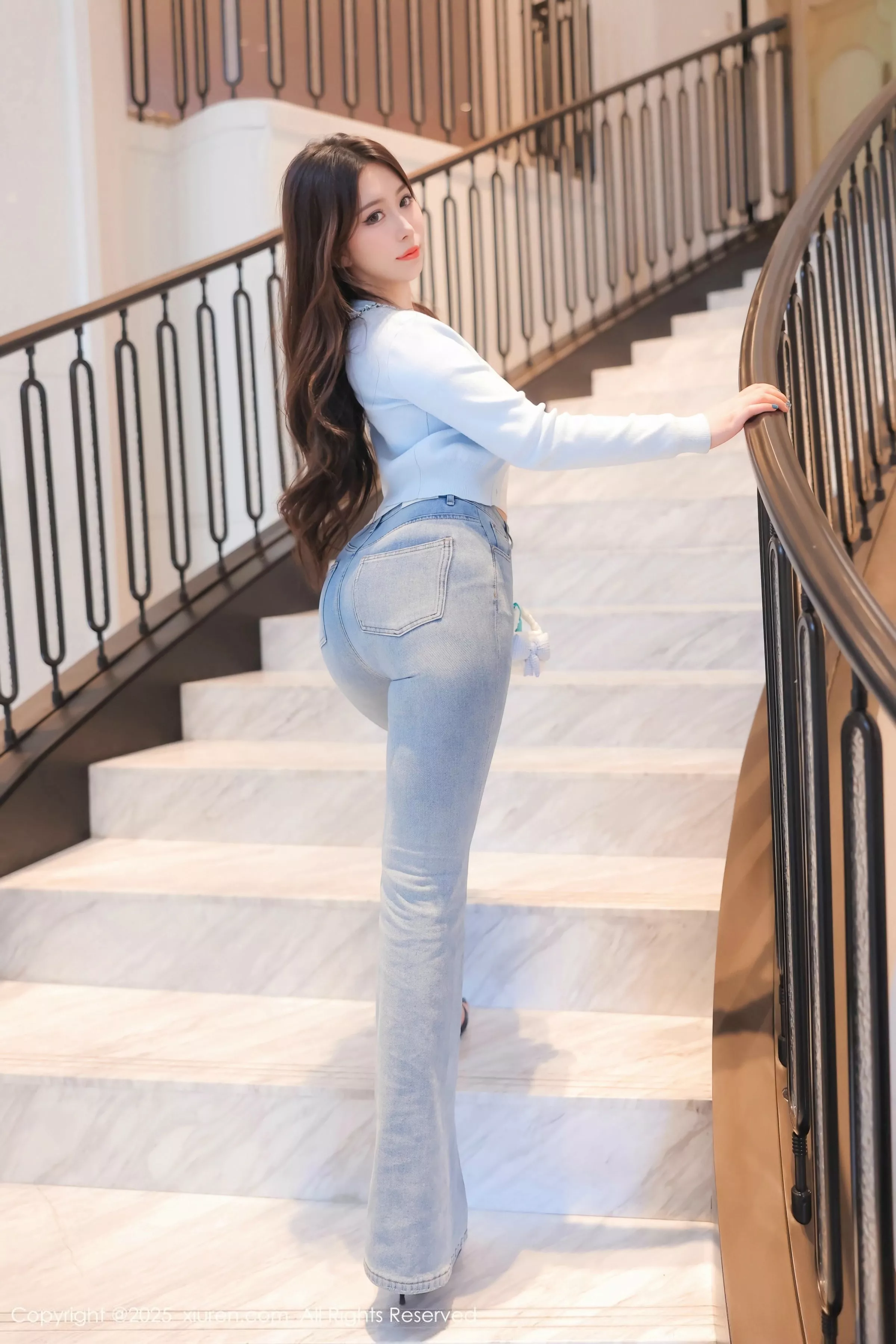 秀人集.com_[XiuRen秀人网]No.10450_模特蛋蛋宝性感粉色内衣配牛仔裤露超薄黑丝秀丰腴身材诱惑写真70P