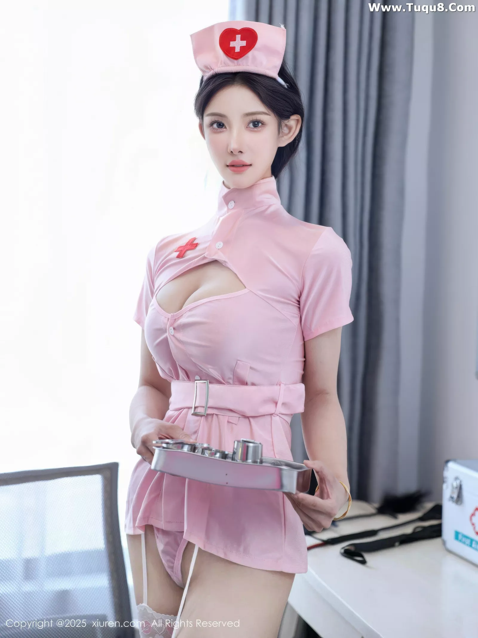 秀人集.com_[XiuRen秀人网]No.10563_模特梨霜儿性感粉色护士制服配白丝吊袜秀凹凸身材撩人诱惑写真79P