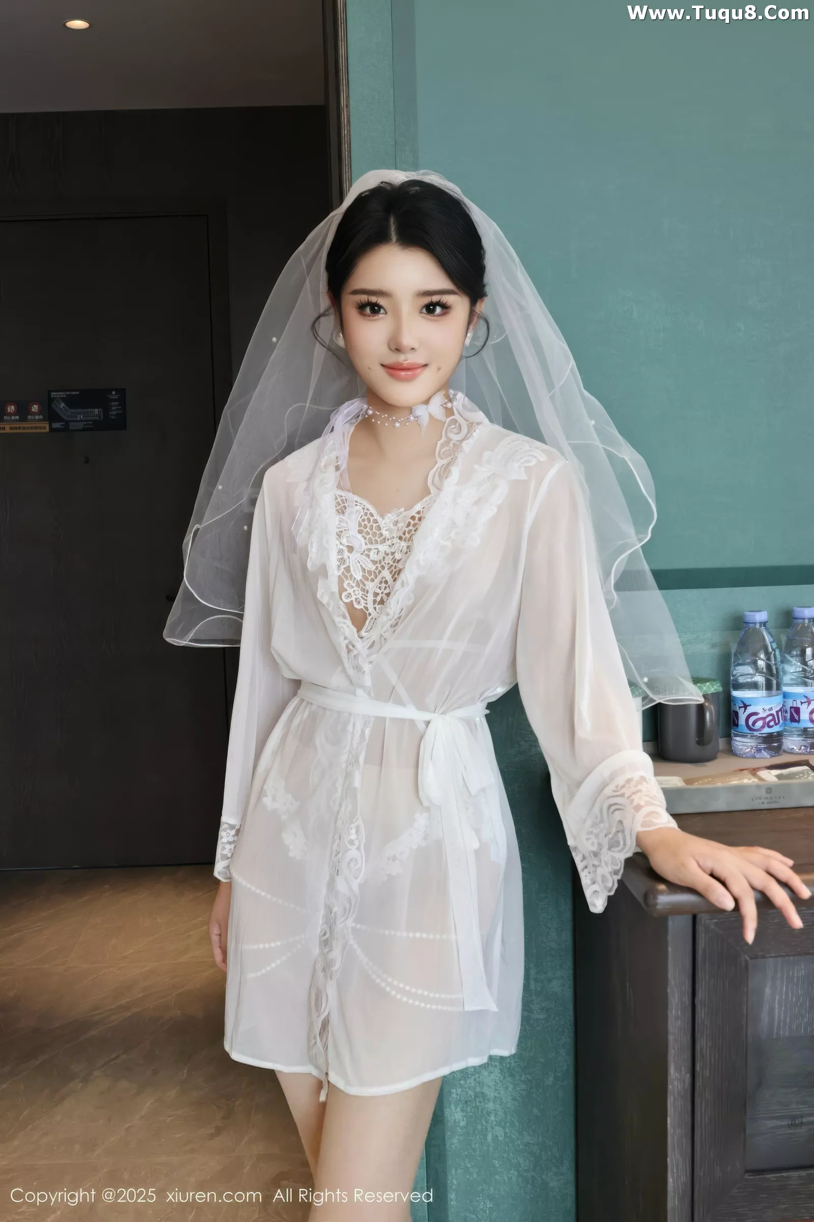 秀人集.com_[XiuRen秀人网]No.10559_新人模特糯梨子性感白色情趣婚纱配白色丝袜秀曼妙身姿诱惑写真70P