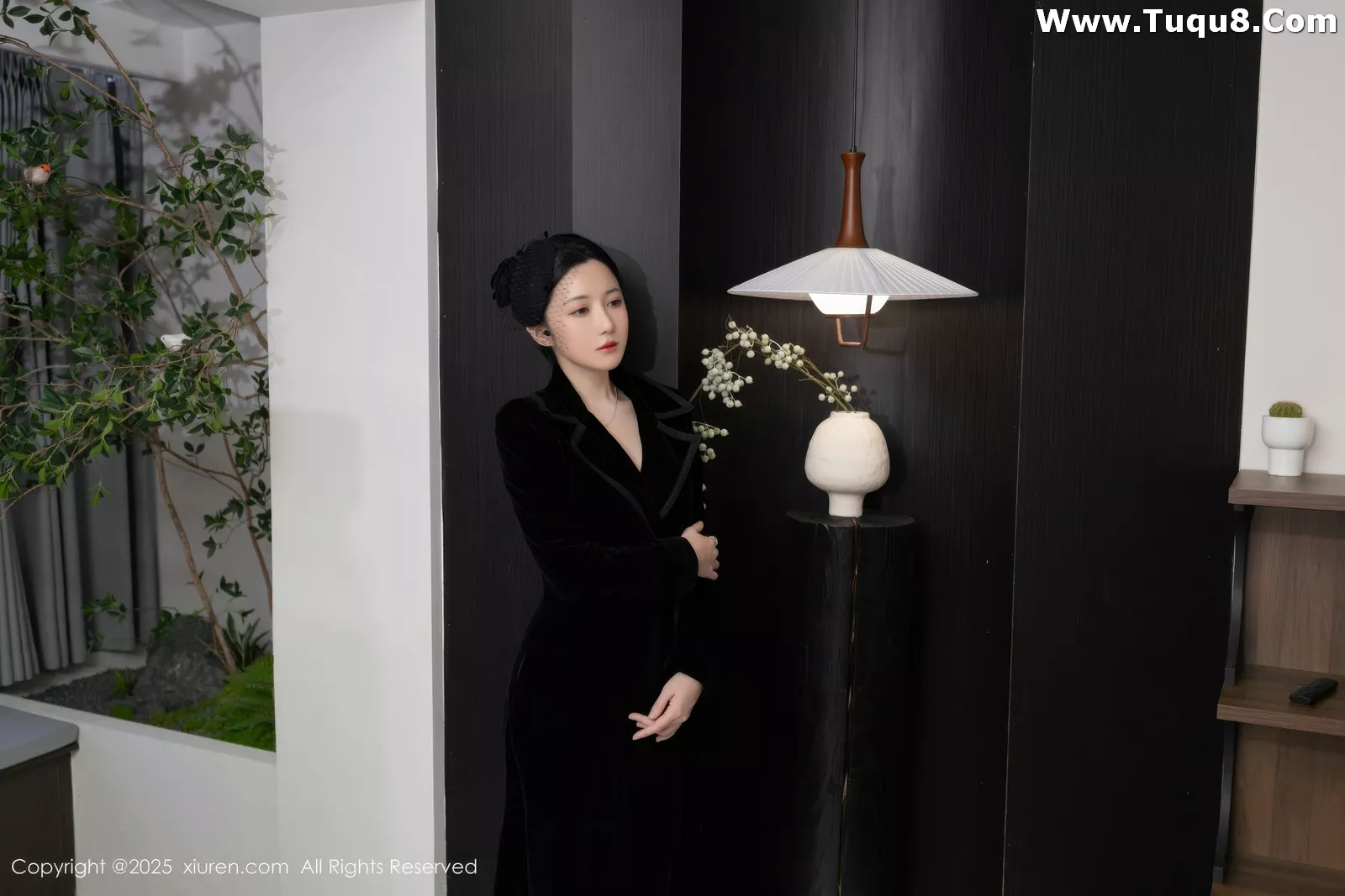 秀人集.com_[XiuRen秀人网]No.10564_模特鱼子酱Fish性感黑色情趣内衣配黑丝吊袜秀曼妙身姿诱惑写真80P