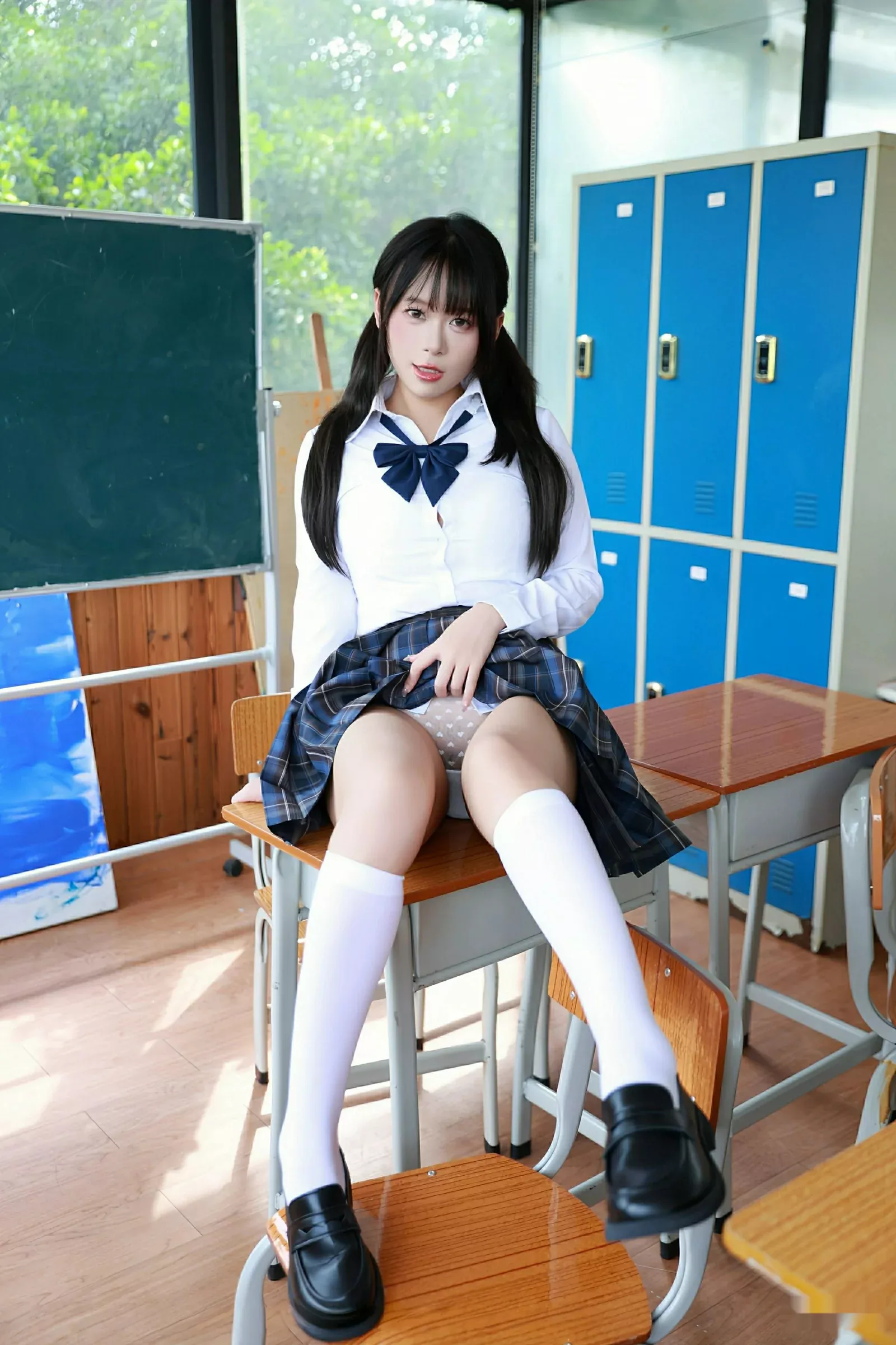 秀人集.com_[XiuRen秀人网]No.10602_新人模特水泽性感JK制服露肉色蕾丝内衣秀丰满身材迷人诱惑写真85P