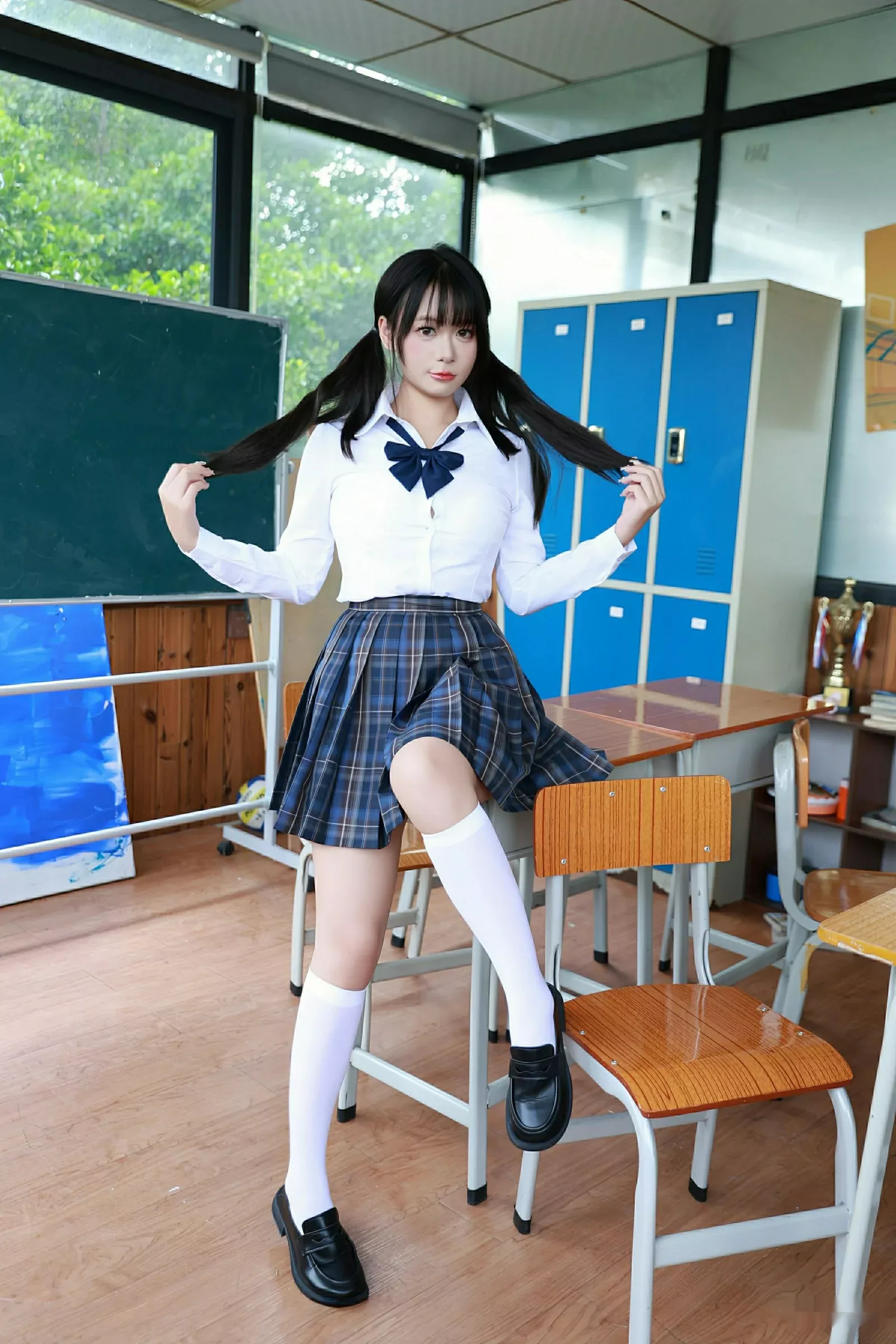 秀人集.com_[XiuRen秀人网]No.10602_新人模特水泽性感JK制服露肉色蕾丝内衣秀丰满身材迷人诱惑写真85P