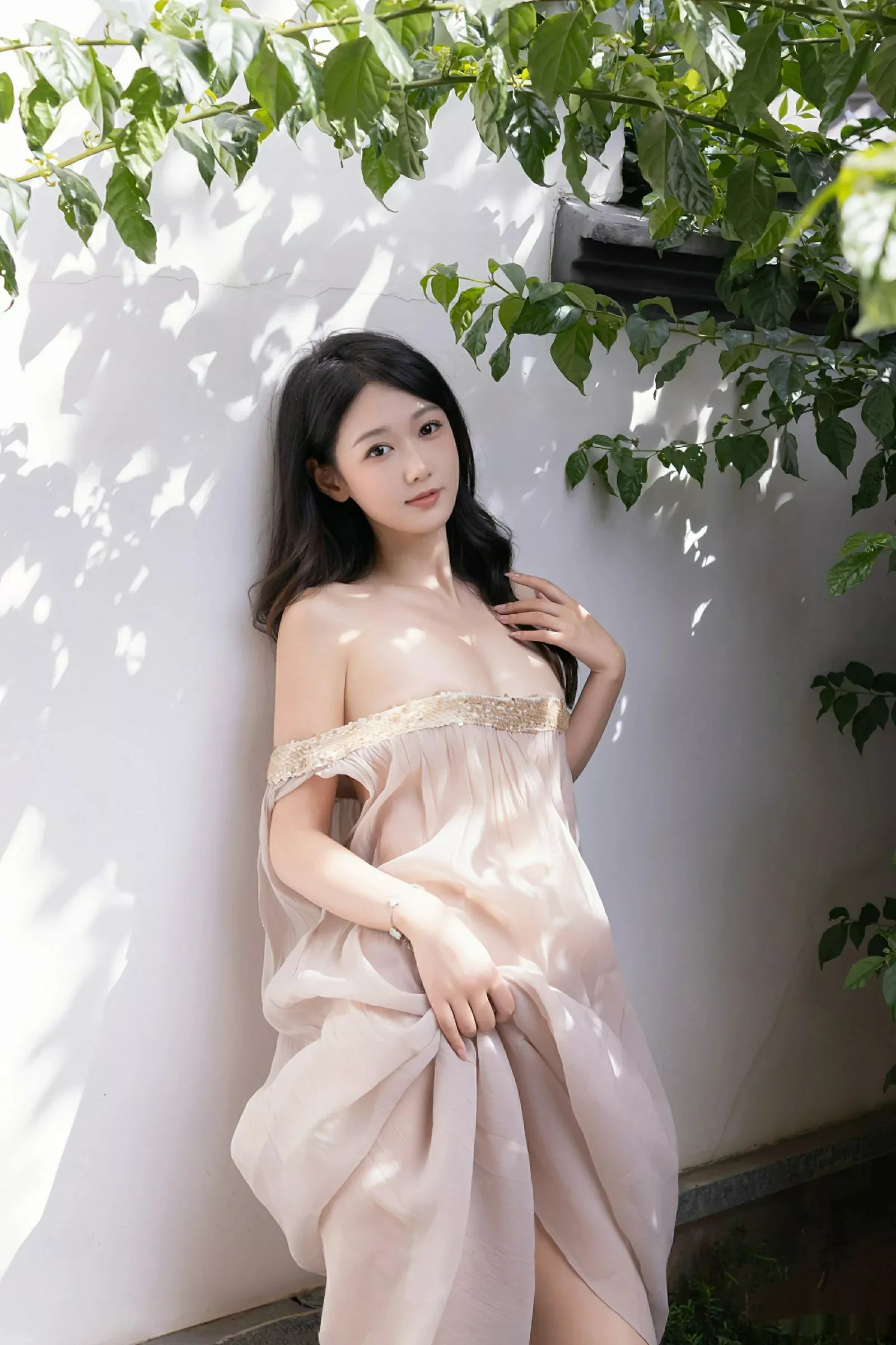 秀人集.com_[XiuRen秀人网]No.10619_模特唐安琪性感浅色薄纱服饰配超薄肉丝秀曼妙身姿完美诱惑写真81P