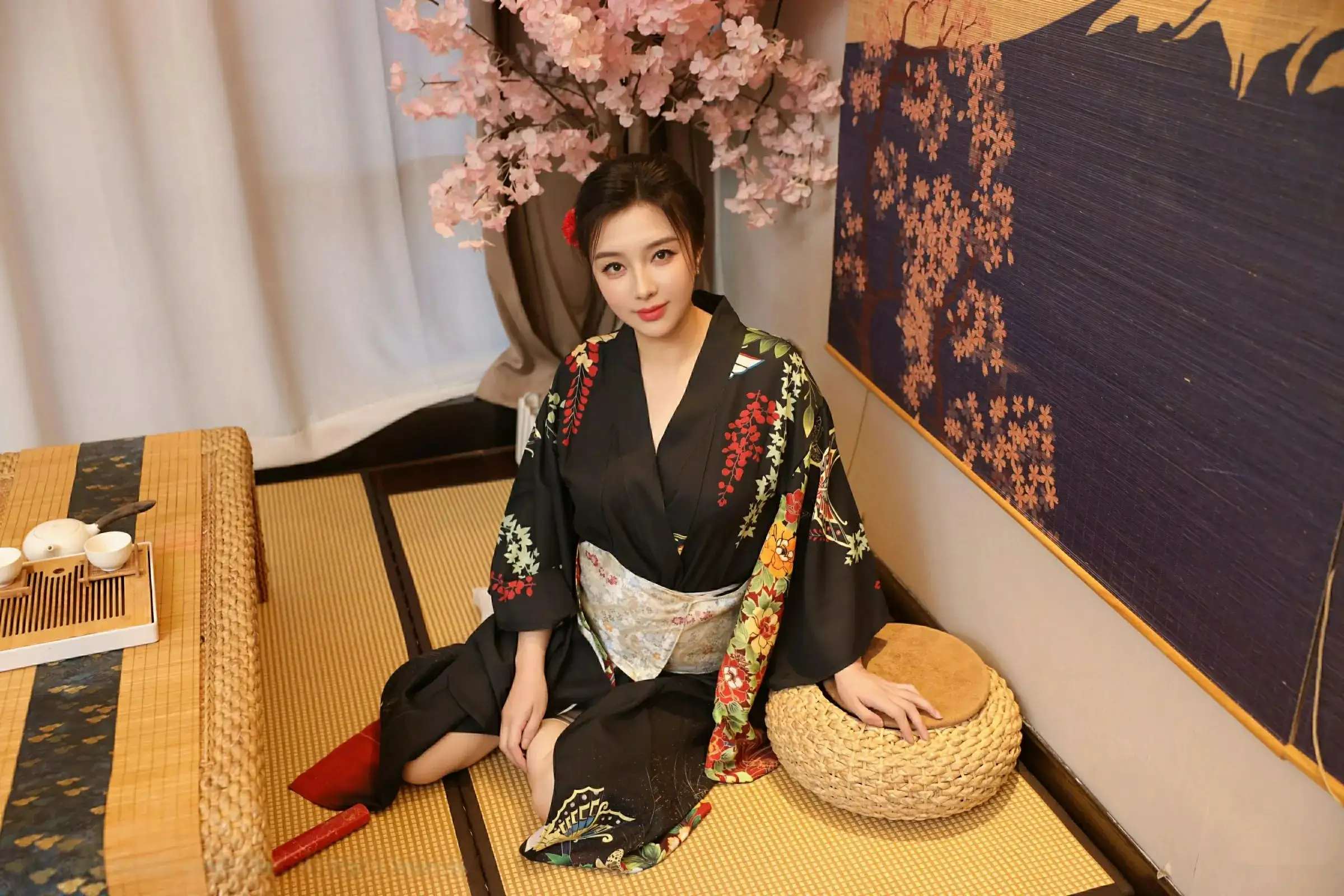 秀人集.com_[XiuRen秀人网]No.10627_模特苏一诺性感日系黑色服饰露红色内衣秀曼妙身材迷人诱惑写真80P