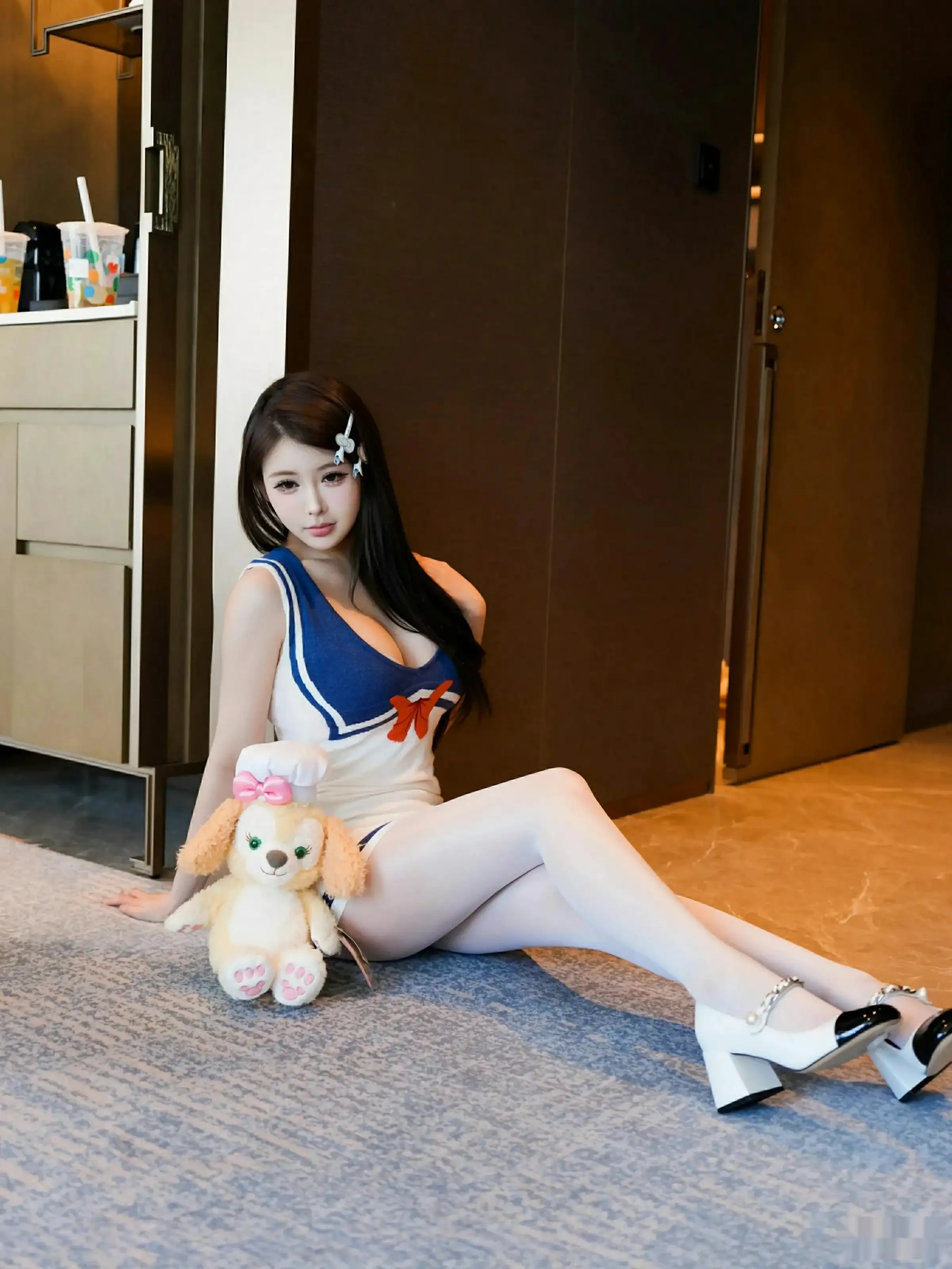 秀人集.com_[XiuRen秀人网]No.10628_模特甜妮性感连衣短裙露粉色内衣配白色丝袜秀丰腴身材诱惑写真71P