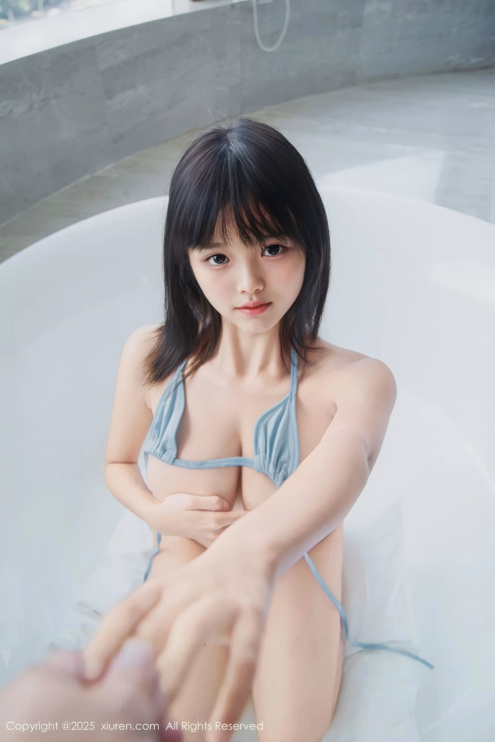 秀人集.com_[XiuRen秀人网]No.10651_新人模特小泠性感薄纱服饰露蓝色比基尼秀完美身材诱惑写真80P