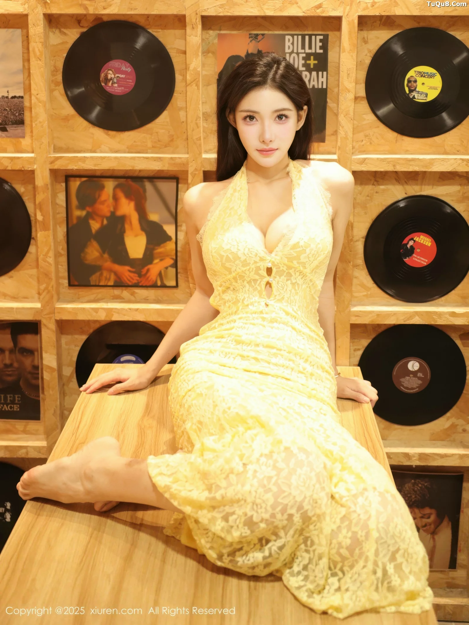 秀人集.com_[XiuRen秀人网]No.10715_模特梨霜儿性感黄色蕾丝连衣长裙半脱秀高挑丰腴身材诱惑写真78P