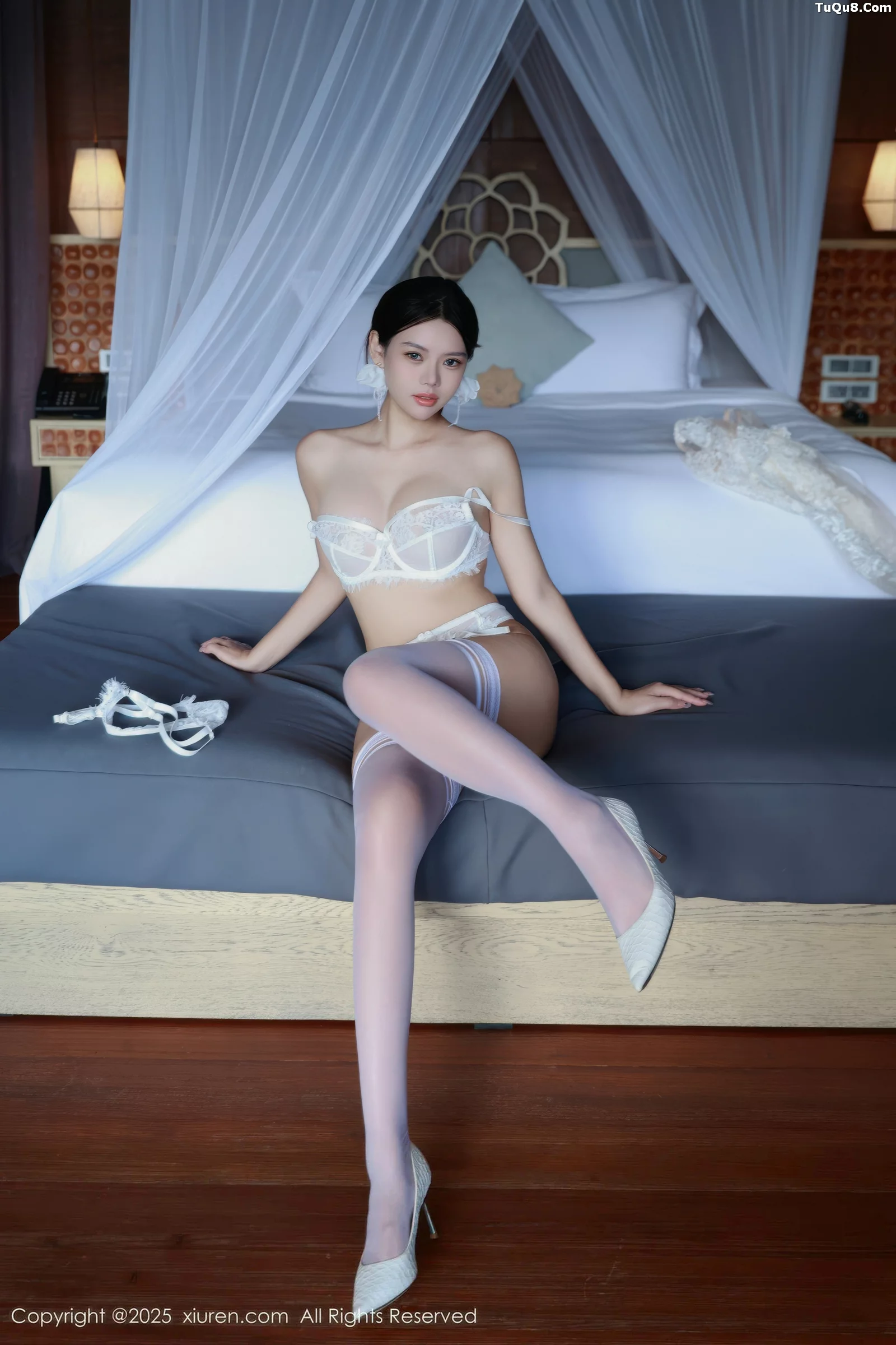 秀人集.com_[XiuRen秀人网]No.10721_模特叮当DD性感白色情趣服饰配白色丝袜秀完美身材诱惑写真77P