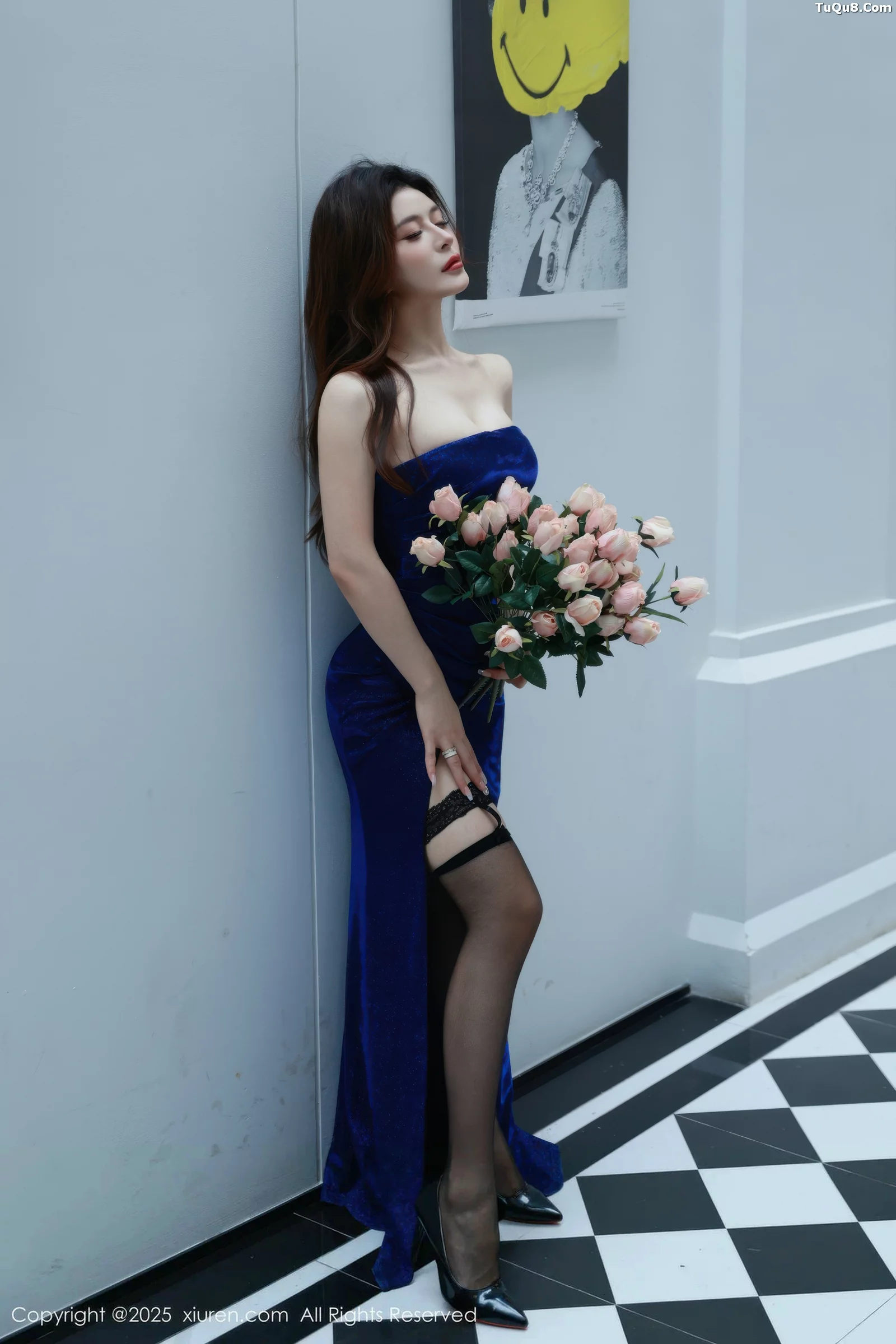 秀人集.com_[XiuRen秀人网]No.10740_模特阿依莎性感蓝色连衣裙露蓝色内衣配黑丝袜秀曼妙身材诱惑写真71P