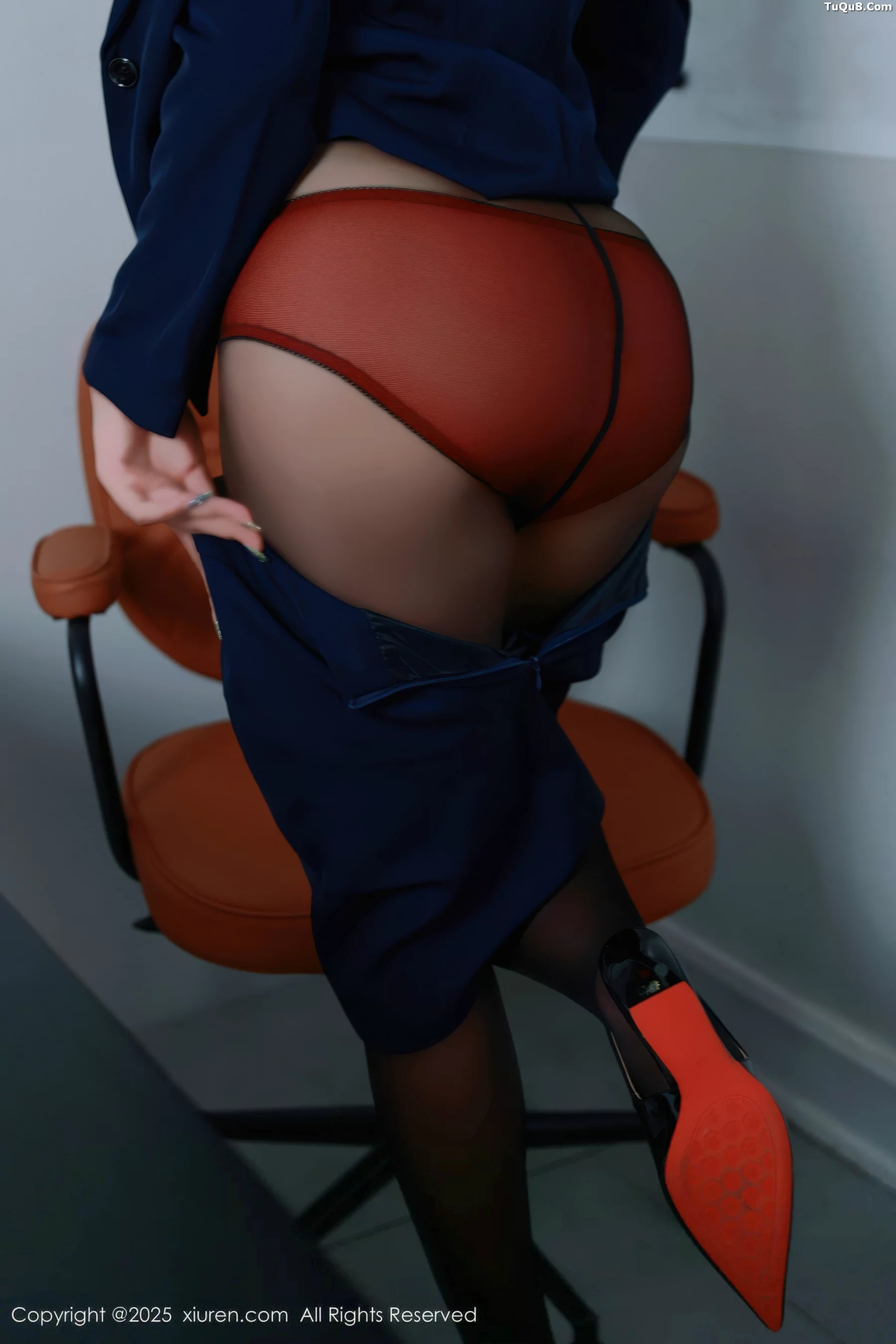 秀人集.com_[XiuRen秀人网]No.10751_模特娜比深色OL服饰露红色内衣配超薄黑丝秀凹凸身材诱惑写真75P