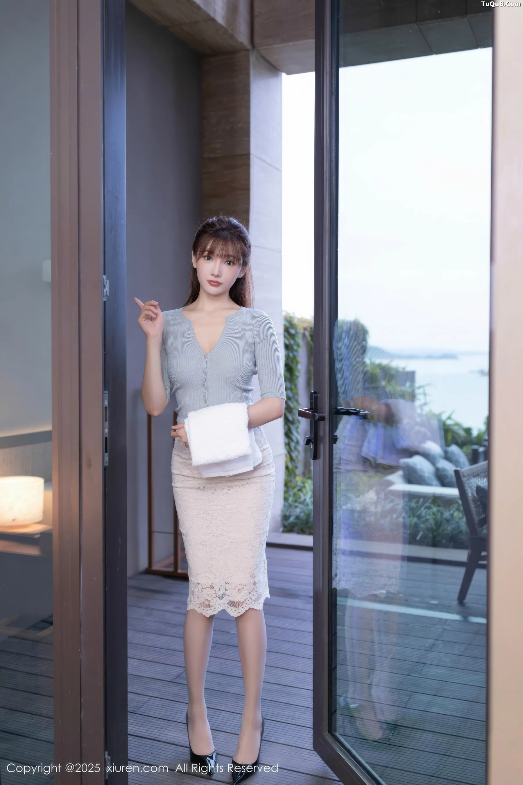 秀人集.com_[XiuRen秀人网]No.10757_模特陆萱萱性感浅色长裙露白色内衣配白丝袜秀柔美身姿诱惑写真73P