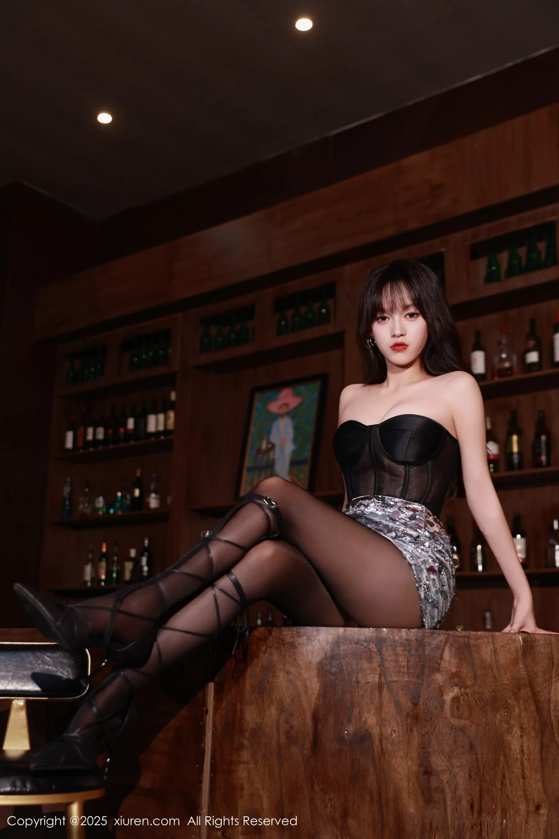 秀人集.com_[XiuRen秀人网]No.10772_模特糯咪性感黑色连衣短裙露红色内衣配超薄黑丝极致魅惑写真76P