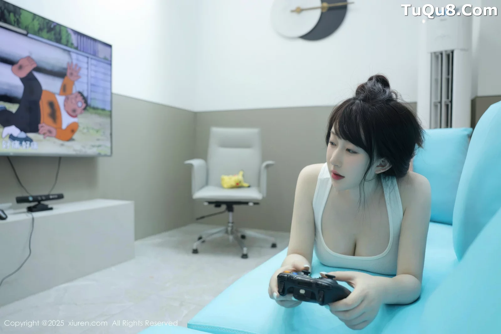 秀人集.com_[XiuRen秀人网]No.10676_模特李沁恩lrene性感白色居家上衣配灰色内衣秀丰腴身材诱惑写真70P