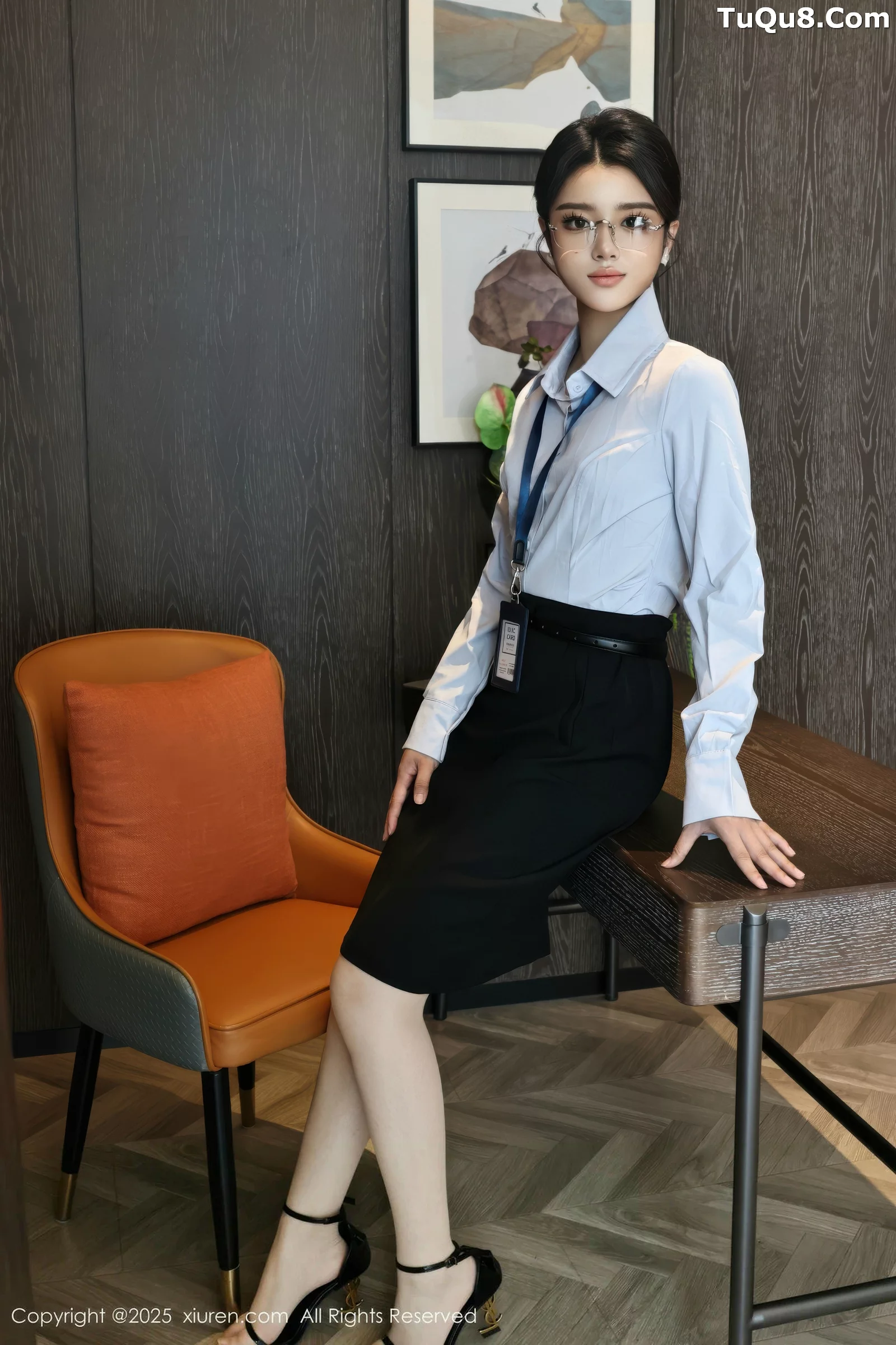 秀人集.com_[XiuRen秀人网]No.10674_模特糯梨子性感蓝色衬衫配黑短裙露超薄肉丝秀曼妙身姿诱惑写真60P