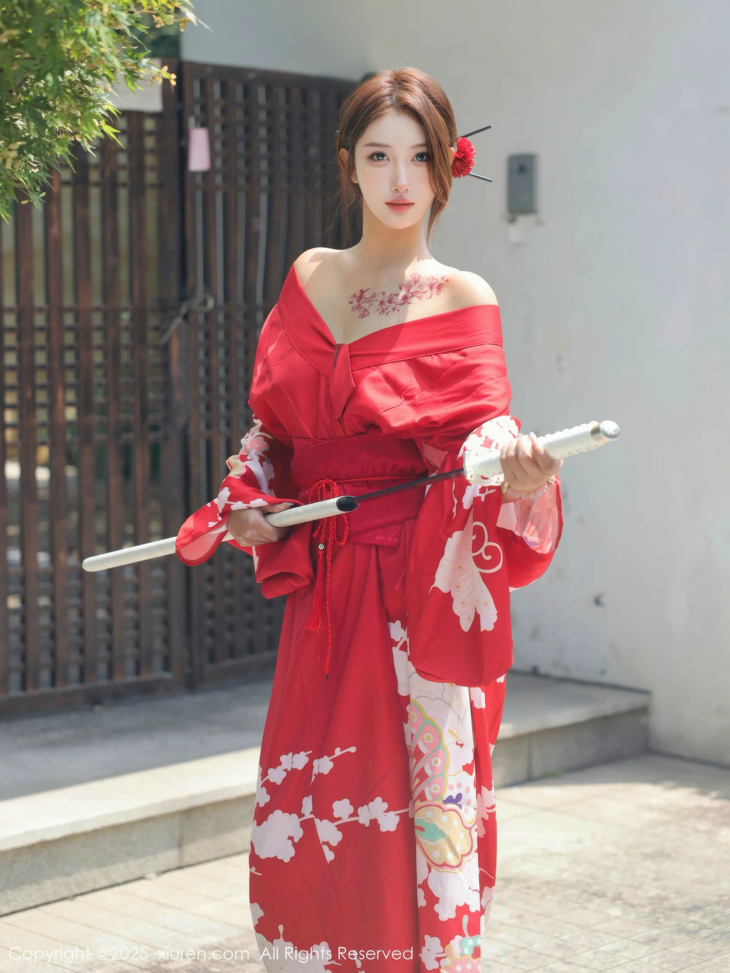 秀人集.com_[XiuRen秀人网]No.10683_模特金允希Yuki户外性感红色和服半脱秀完美身材惹火诱惑写真80P