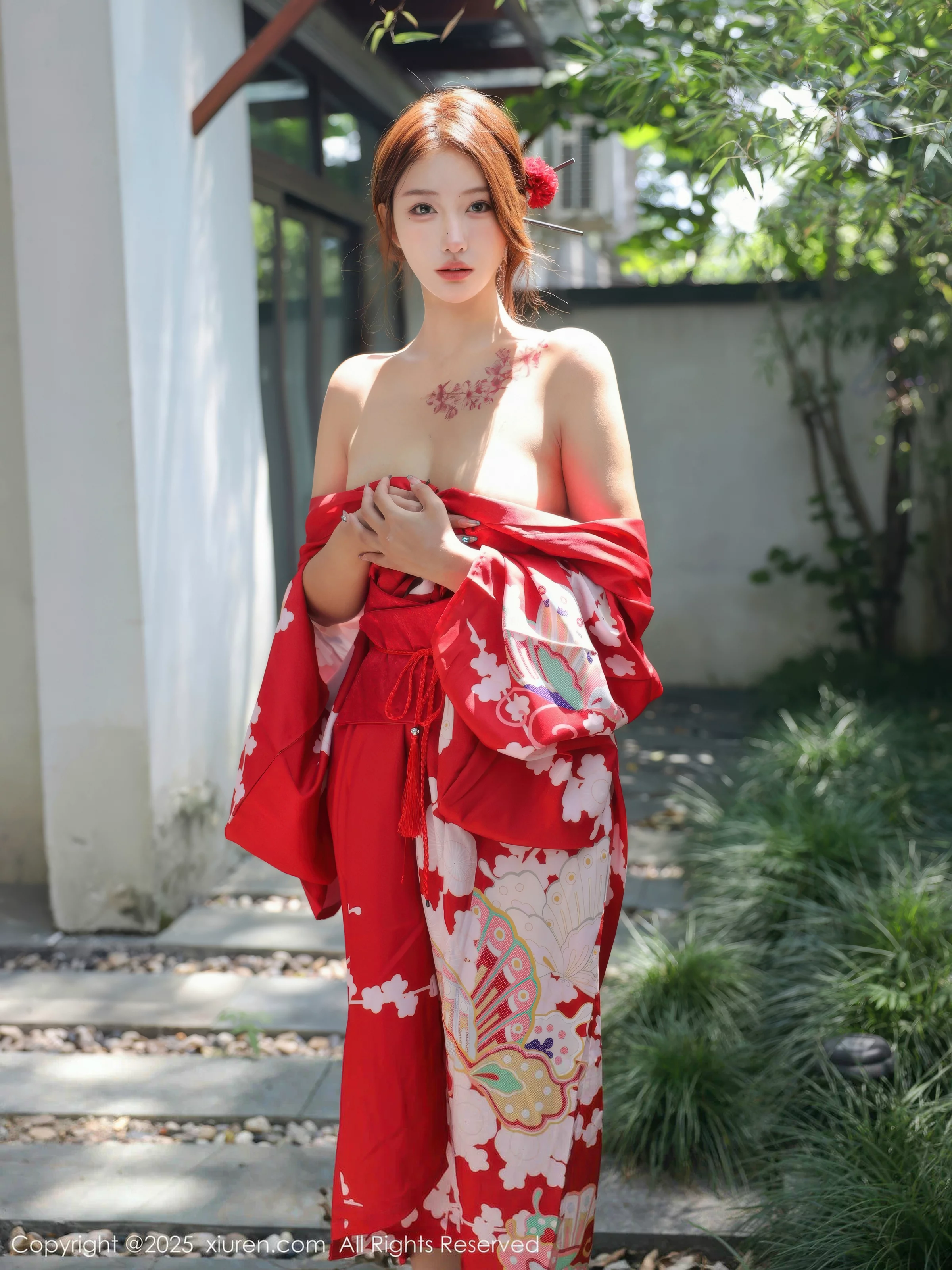 秀人集.com_[XiuRen秀人网]No.10683_模特金允希Yuki户外性感红色和服半脱秀完美身材惹火诱惑写真80P