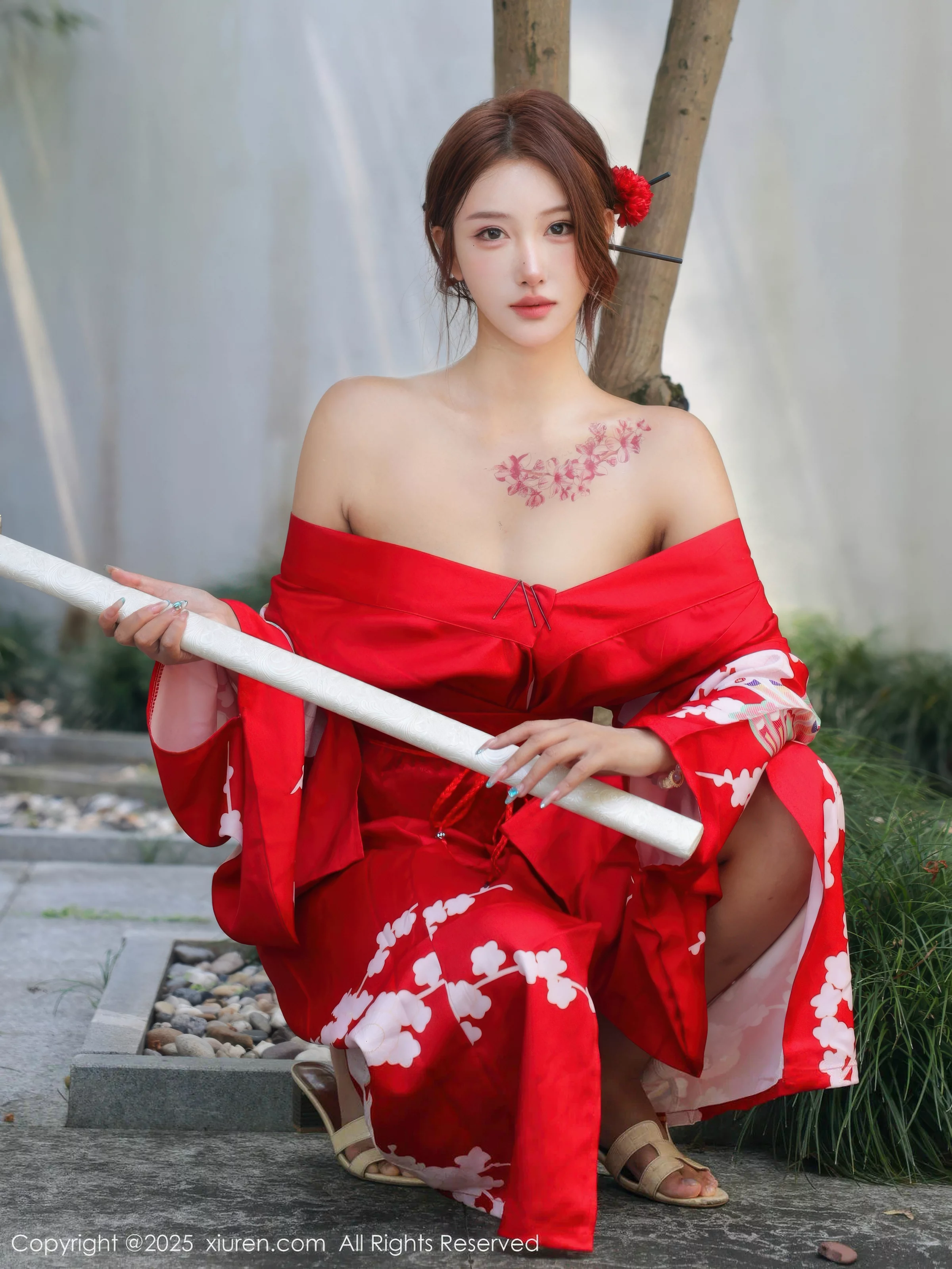 秀人集.com_[XiuRen秀人网]No.10683_模特金允希Yuki户外性感红色和服半脱秀完美身材惹火诱惑写真80P