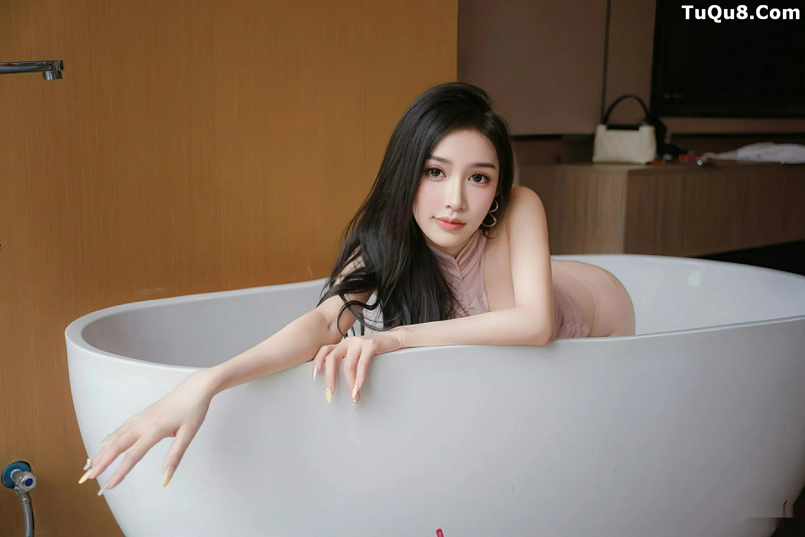 秀人集.com_[XiuRen秀人网]No.10689_新人模特小阿娇Gill性感肉色薄纱连衣短裙秀完美身材迷人诱惑写真73P