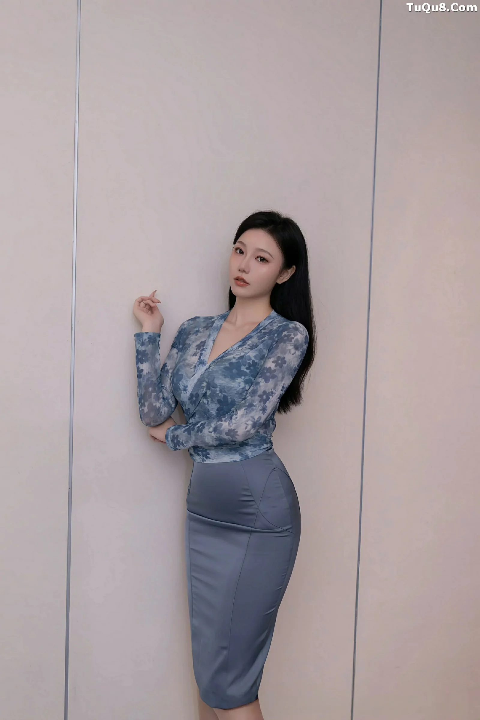 秀人集.com_[XiuRen秀人网]No.10693_模特安然anran性感灰色套装露灰色内衣配开档肉丝秀美腿诱惑写真80P