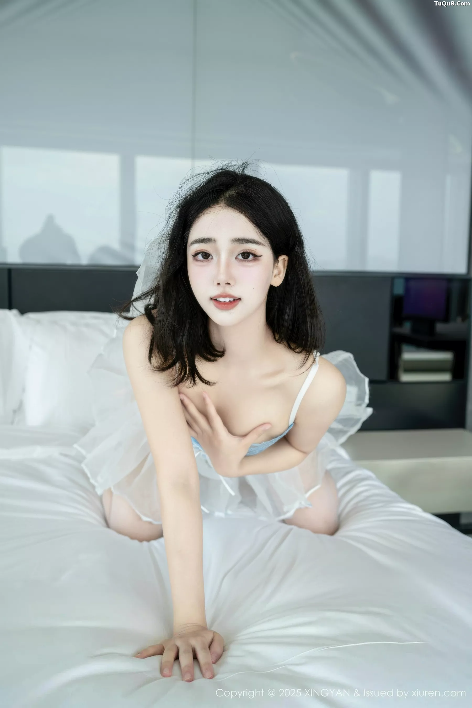 秀人集.com_[XINGYAN星颜社]VOL.410_模特阮福福性感蓝色连衣短裙配白丝吊袜秀完美身材诱惑写真64P