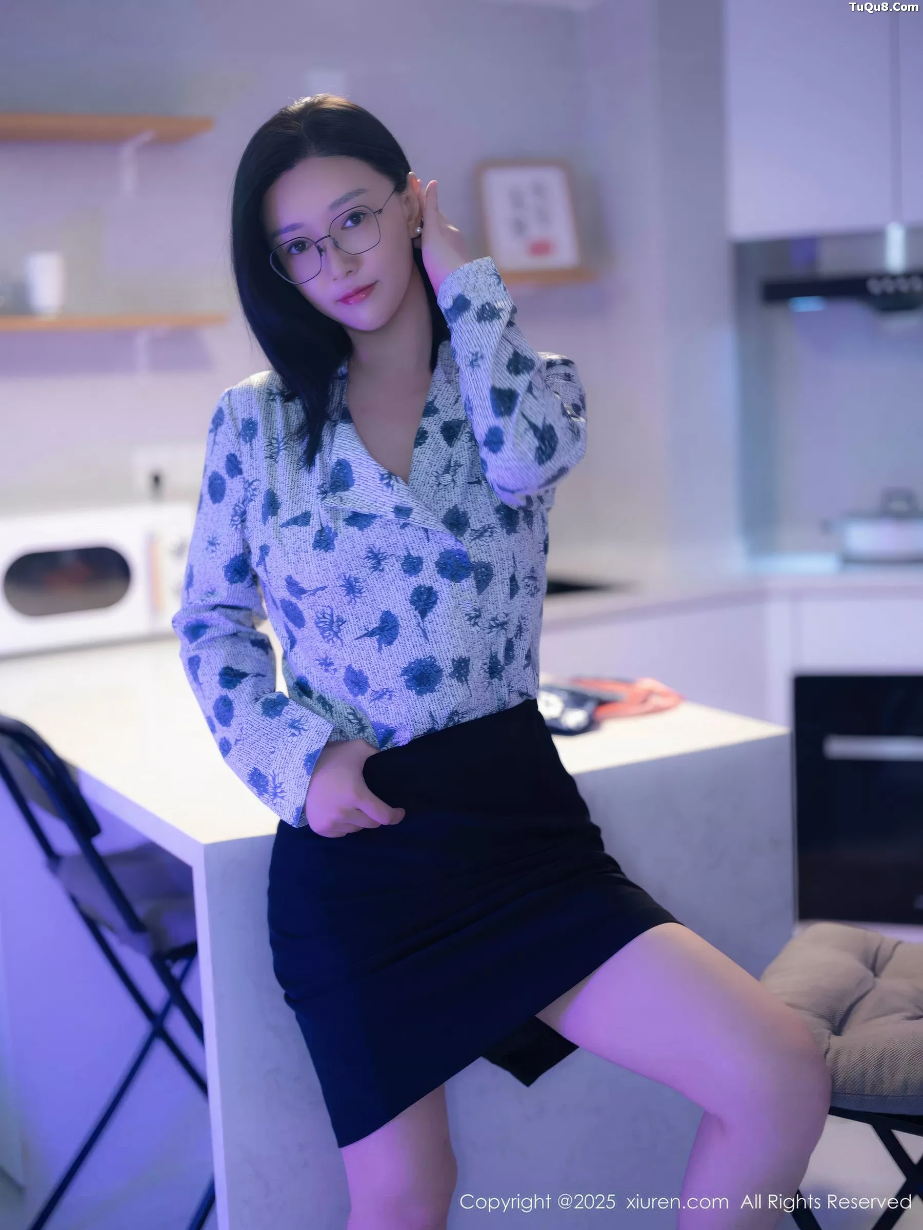 秀人集.com_[XiuRen秀人网]No.10866_模特雅茹老师性感深色OL服饰露肉色内衣秀柔美身姿诱惑写真61P