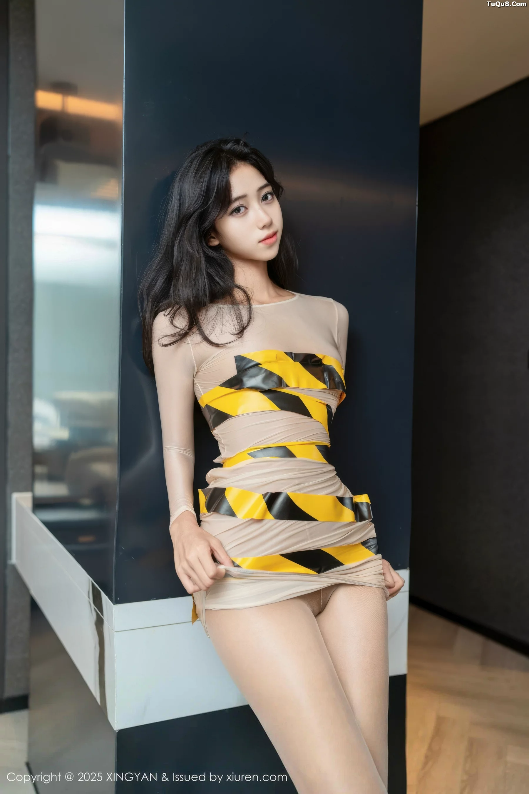 秀人集.com_[XINGYAN星颜社]VOL.421_模特时安安性感肉色连衣短裙配超薄肉丝秀柔美身姿诱惑写真71P