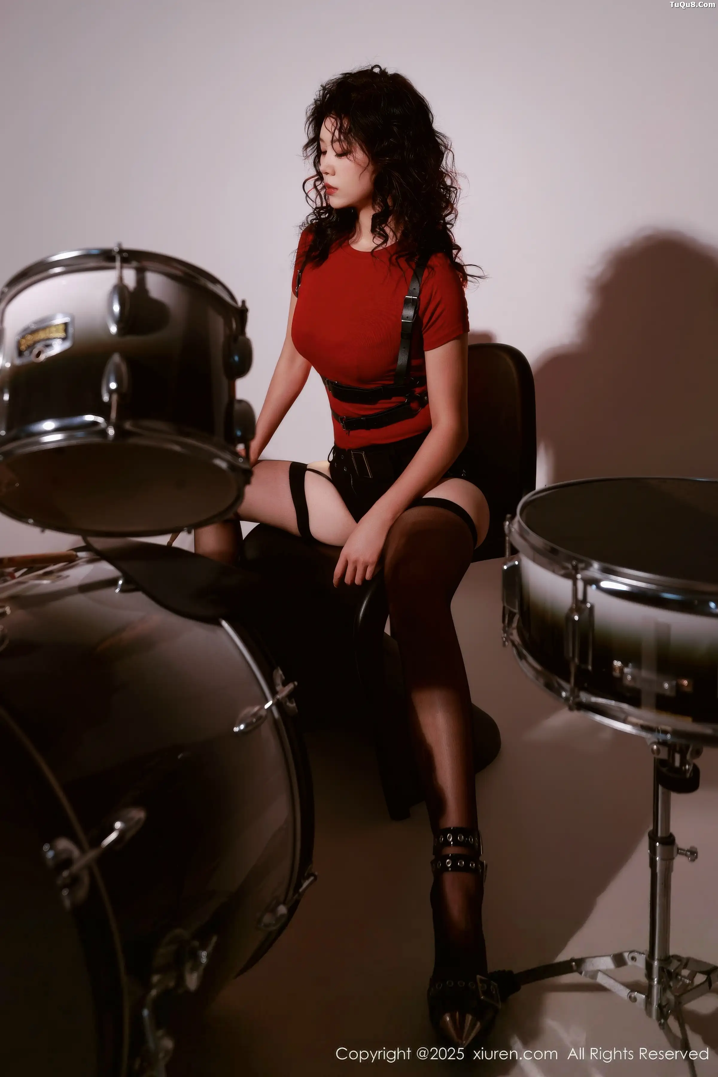 秀人集.com_[XiuRen秀人网]No.11066_模特玫瑰我爱你性感黑色皮质服饰配黑丝吊袜秀凹凸身材诱惑写真85P